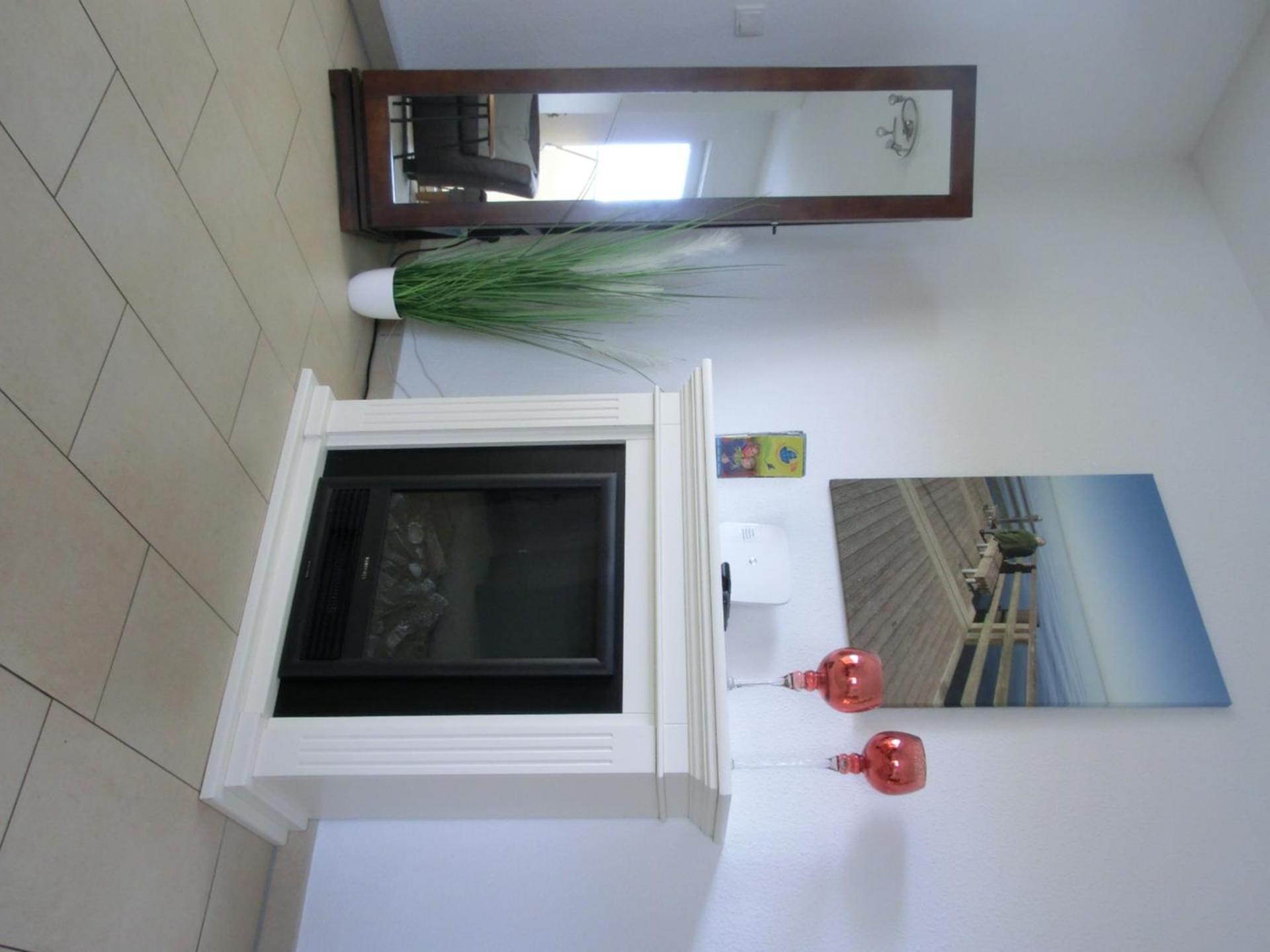 Apartment with Balcony photo 2