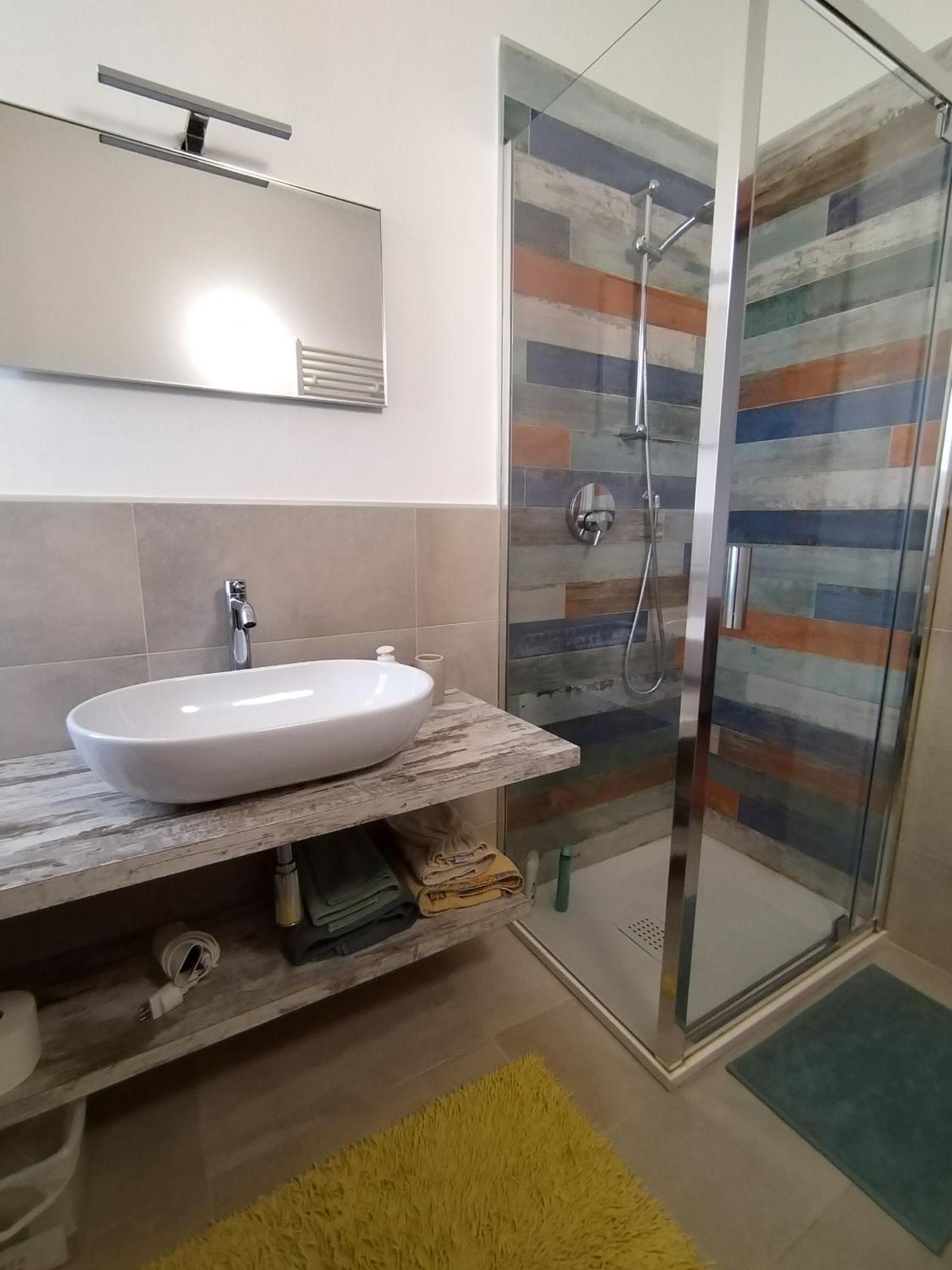Triple Room with Private Bathroom - Photo 2