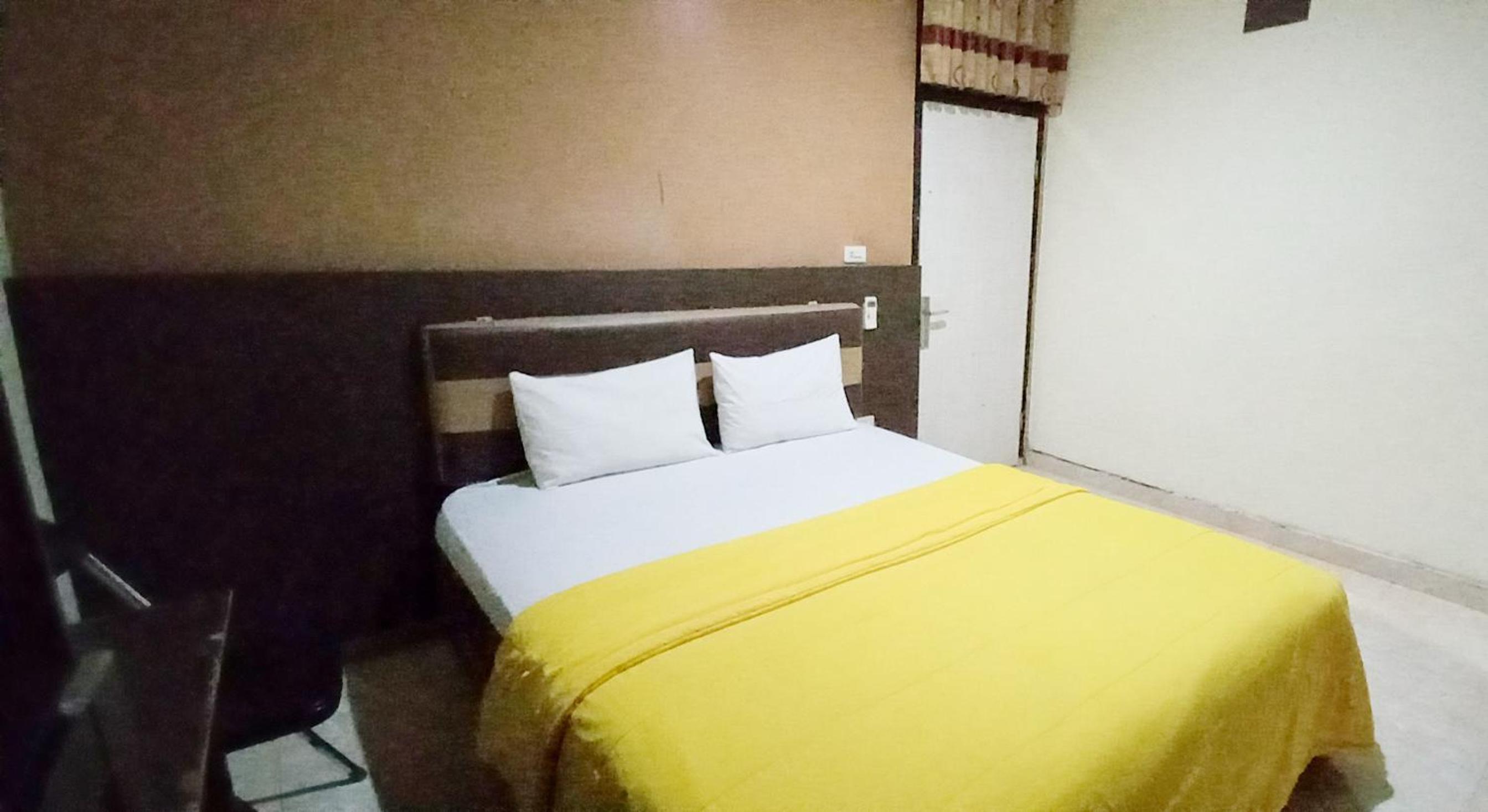 Standard Double Room - Photo 2