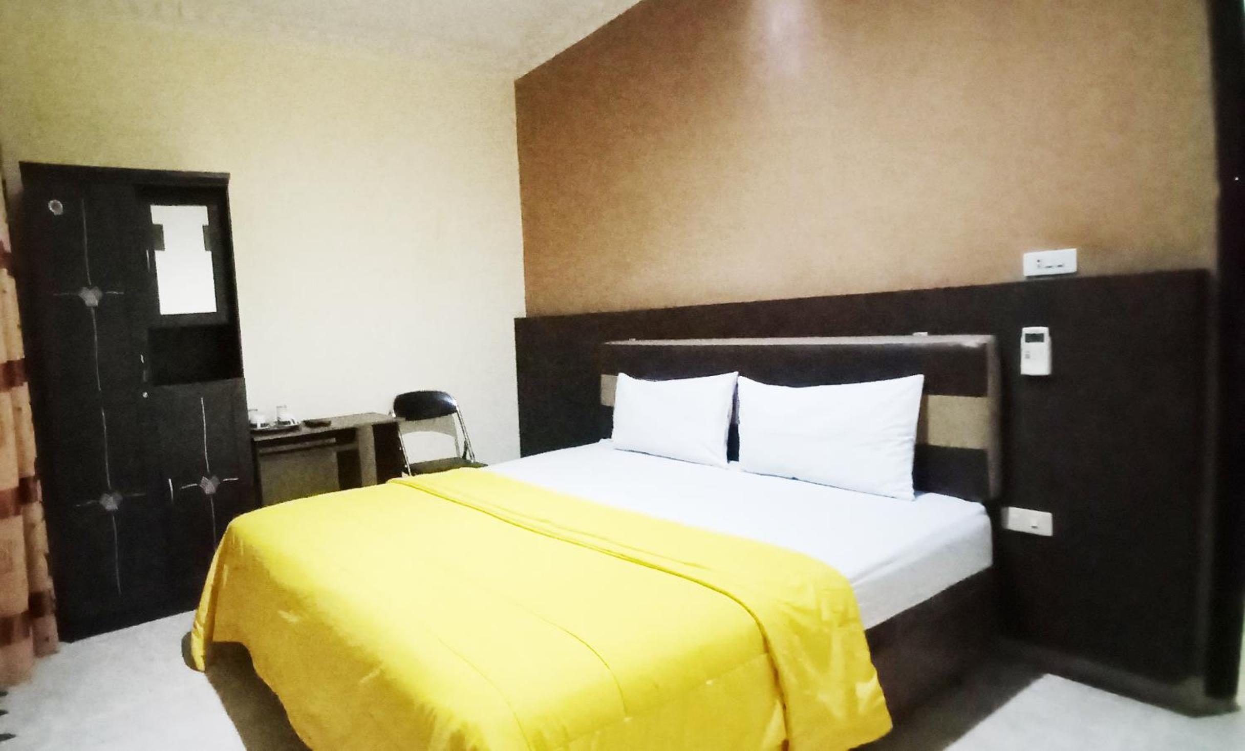 Standard Double Room - Photo 5
