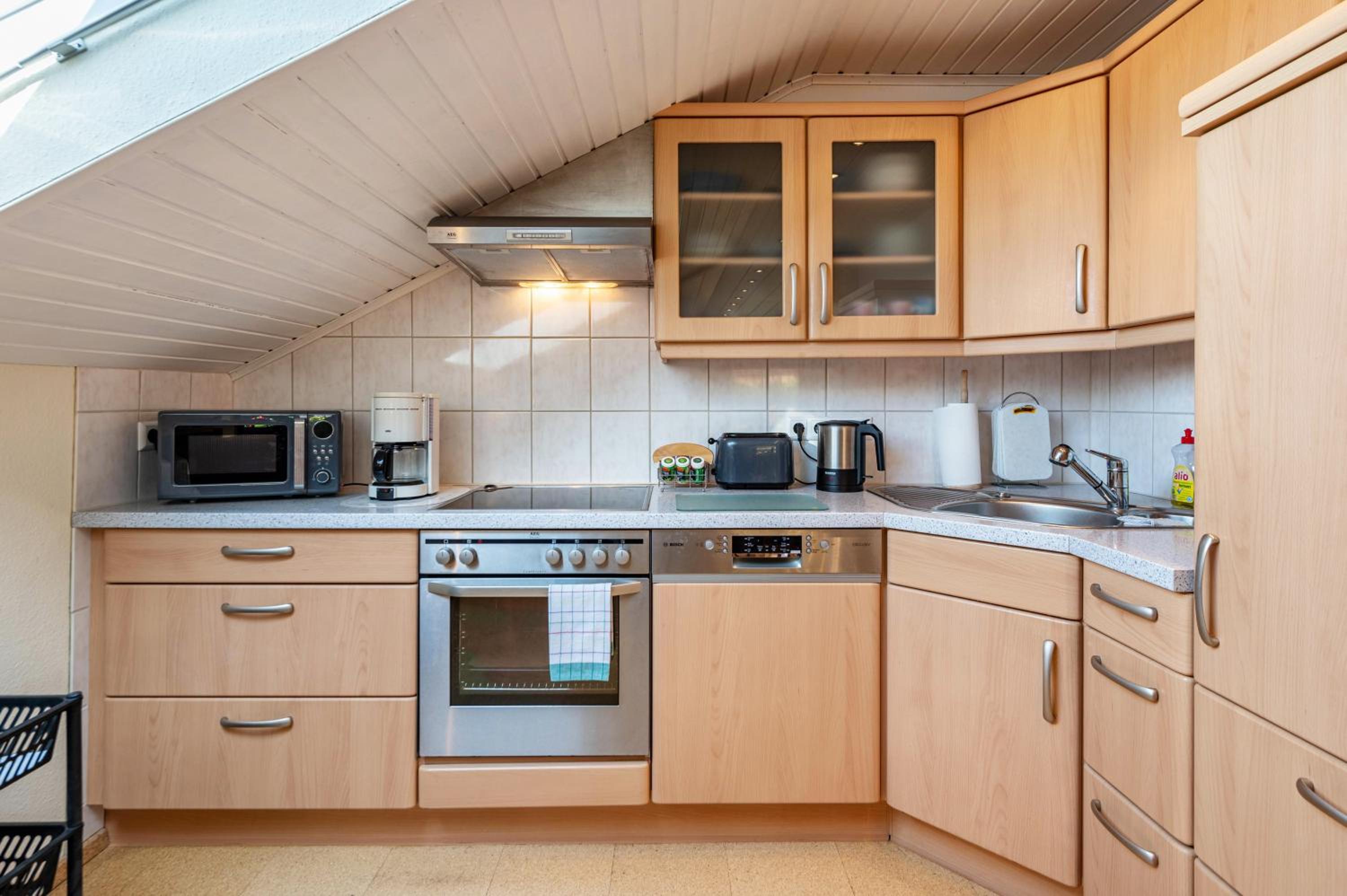 Three-Bedroom Premium Apartment with Balcony photo 2