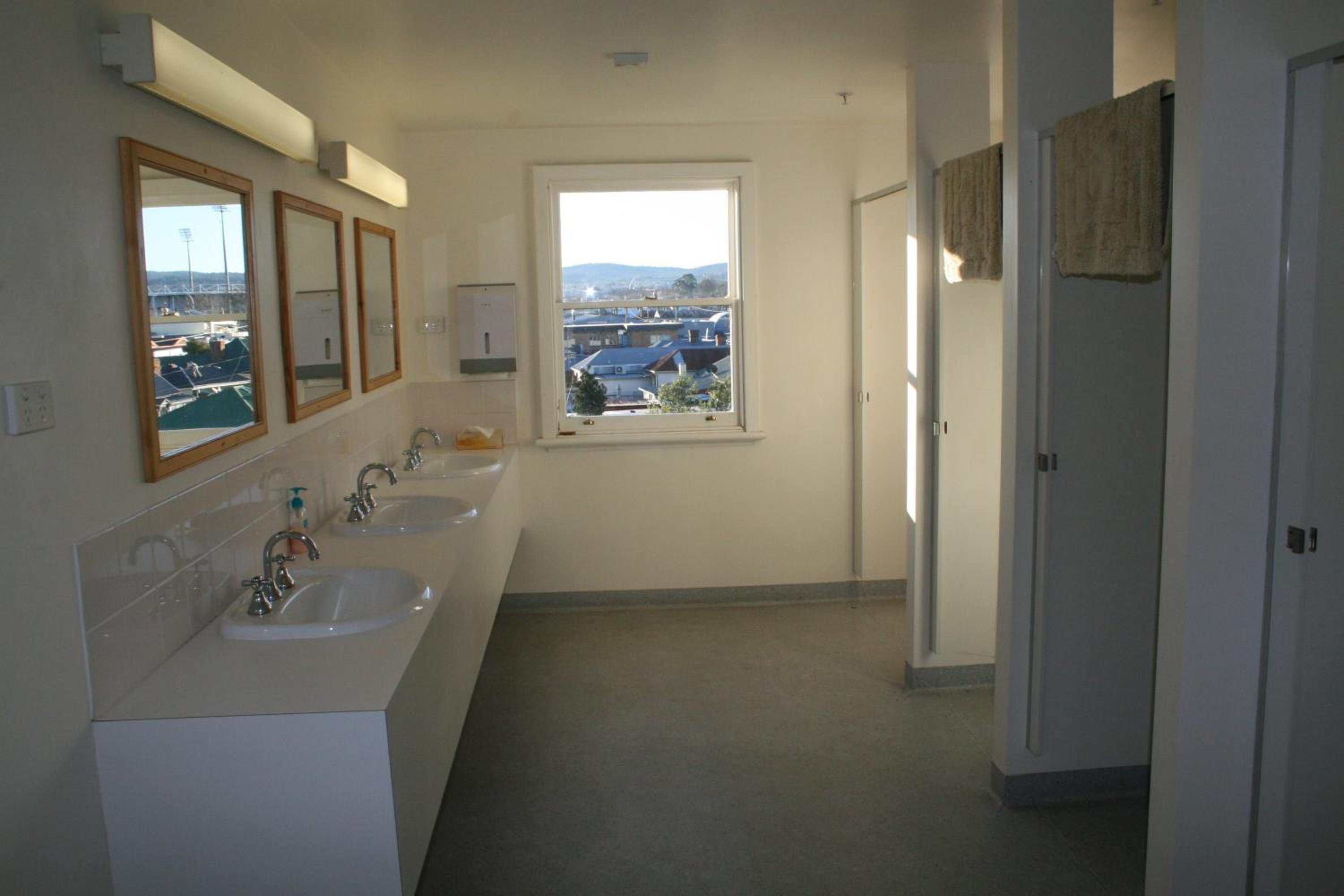 Budget Single Room photo 3
