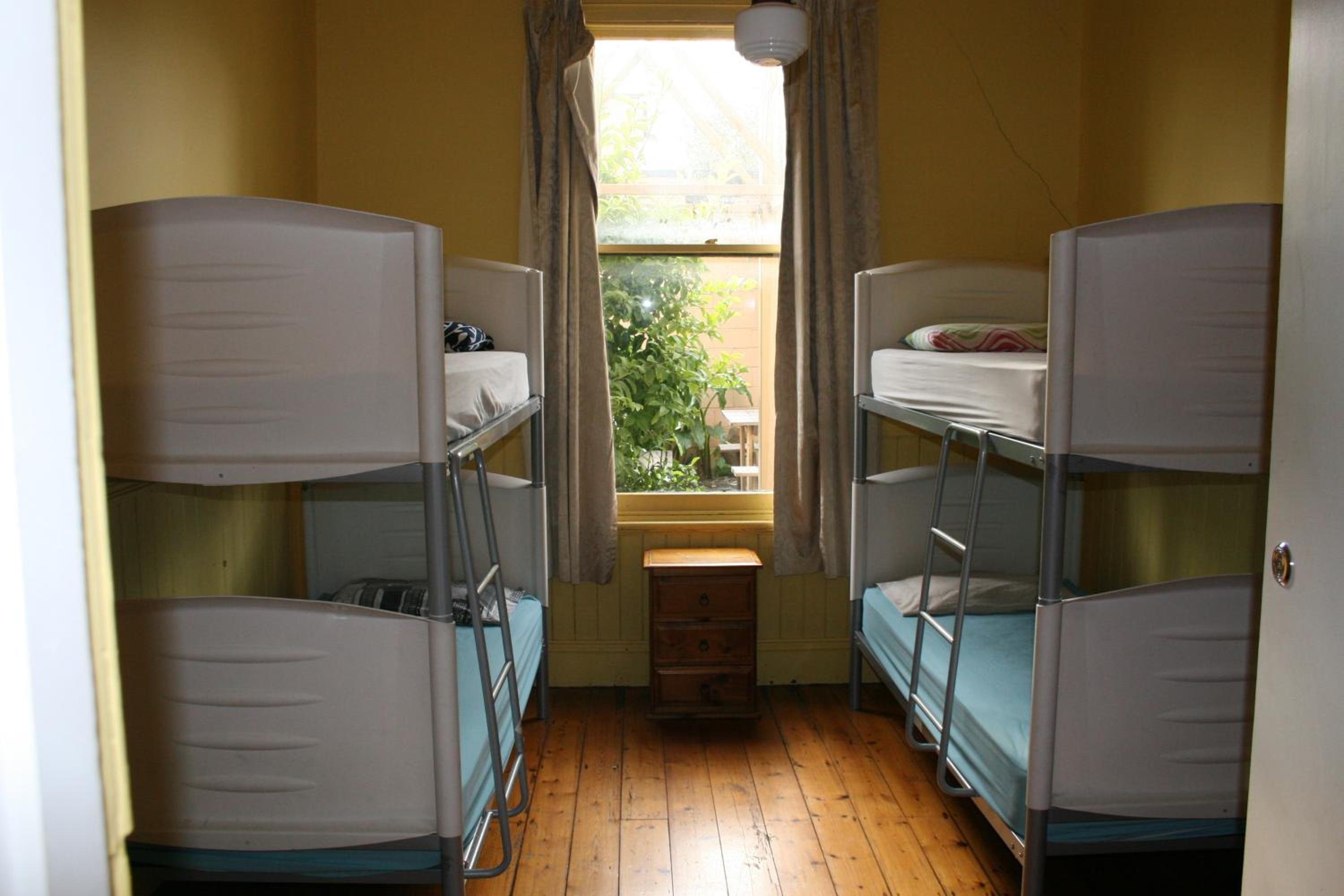 Bed In 4-Bed Mixed Dormitory Room photo 1