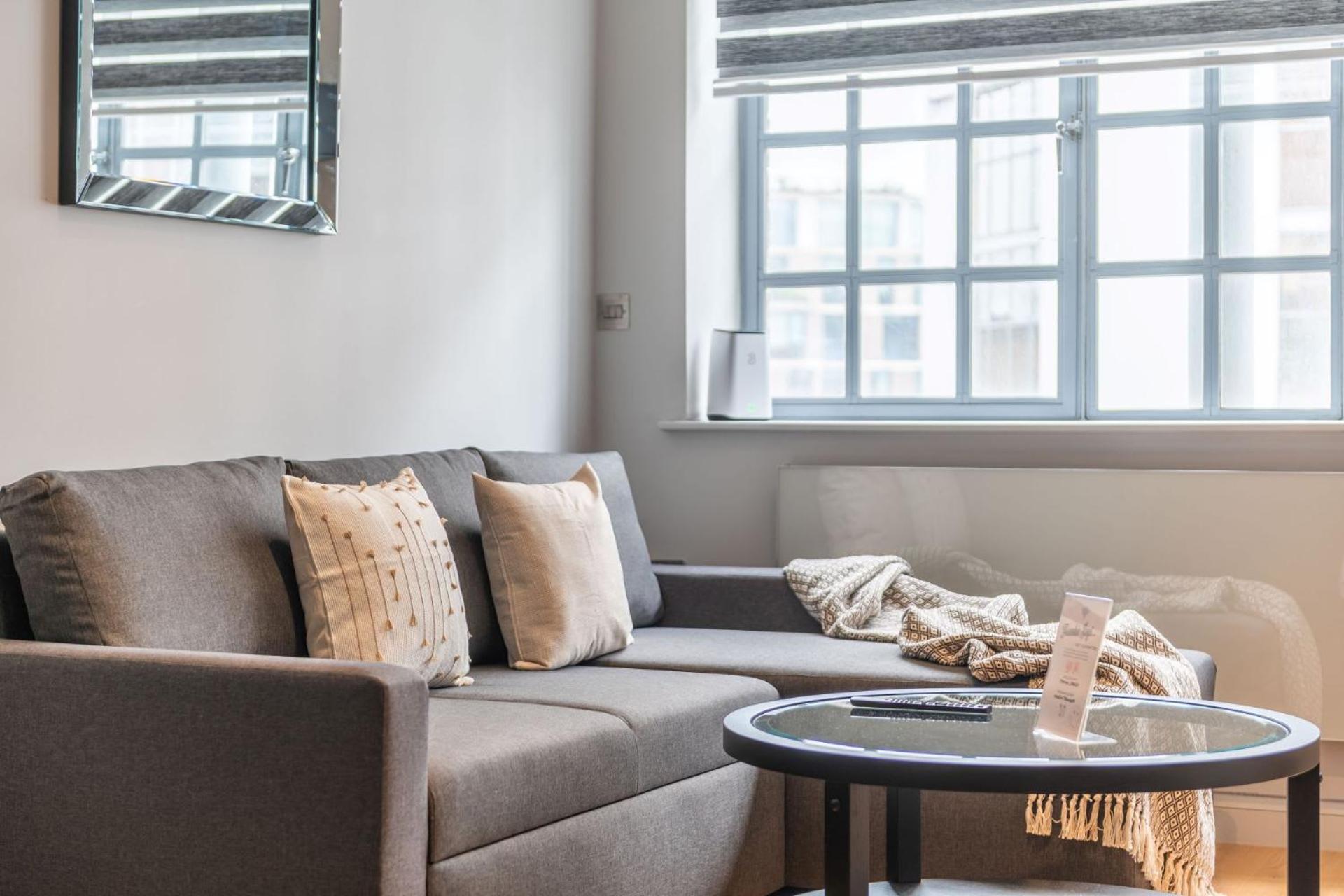 Apartment photo 2