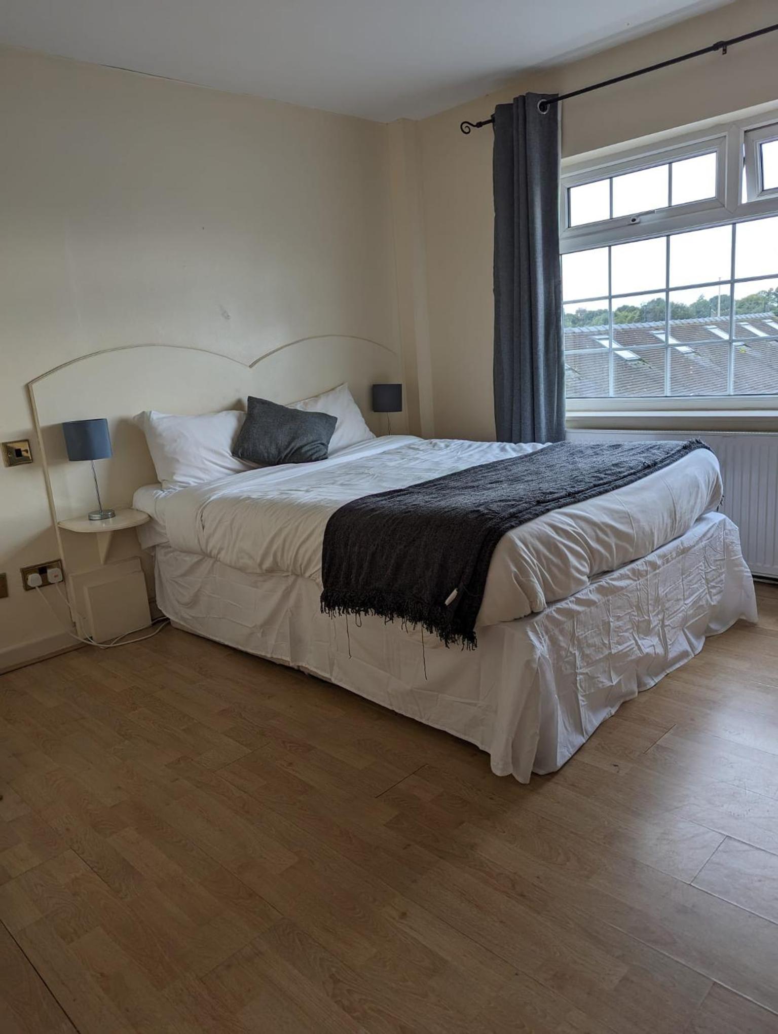 Single Room With Bathroom photo 1