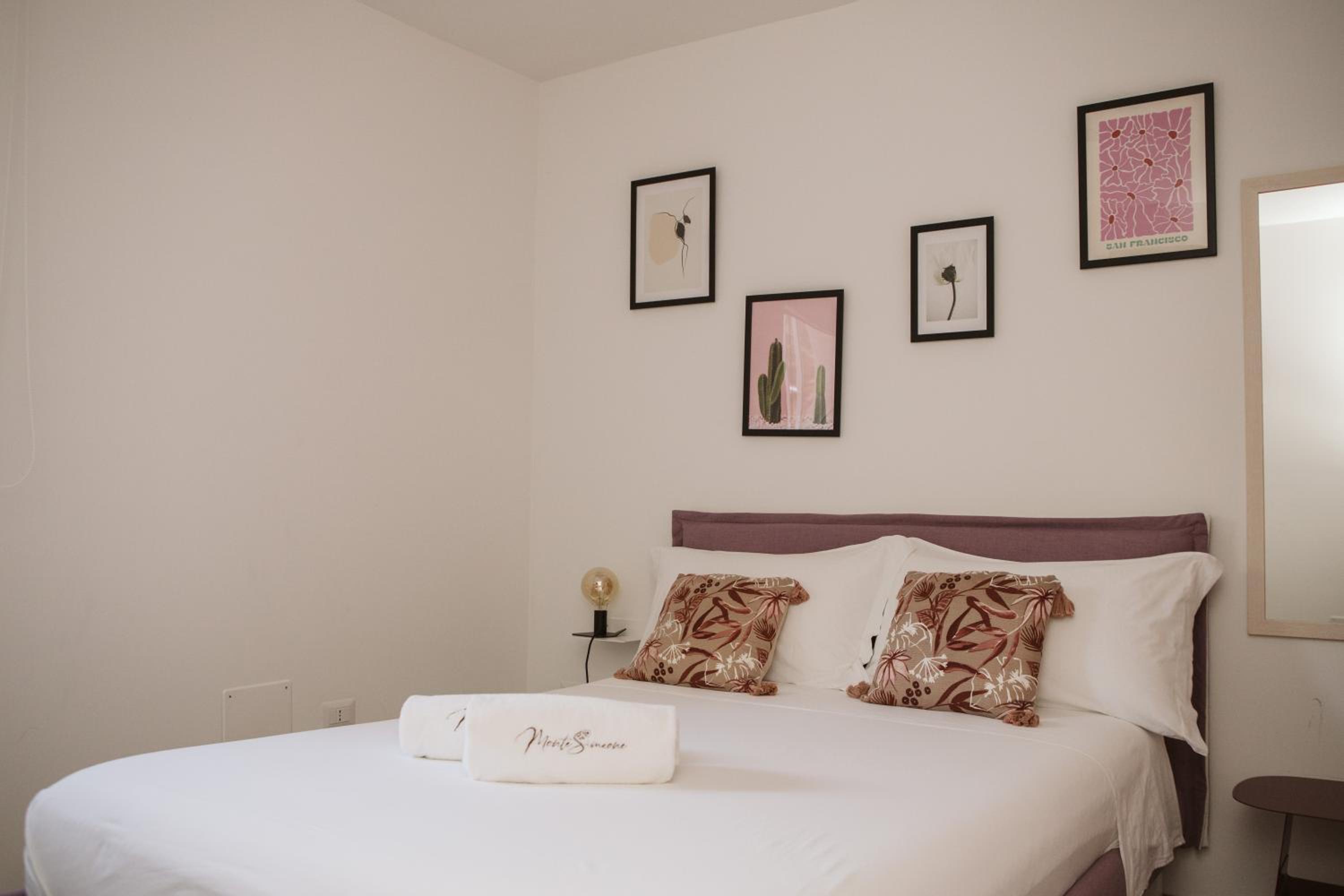 Double Room - Photo 1