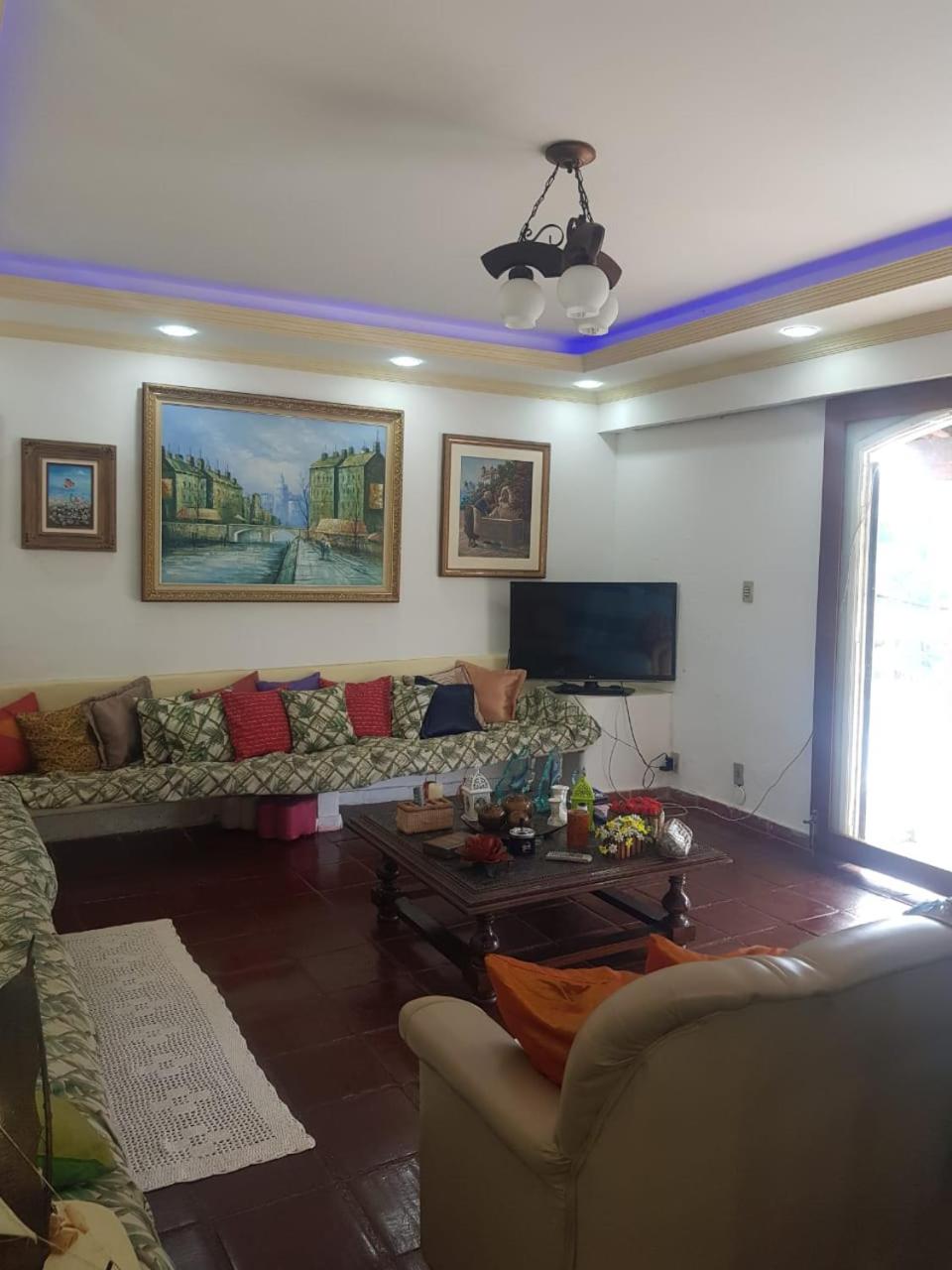One-Bedroom House photo 3
