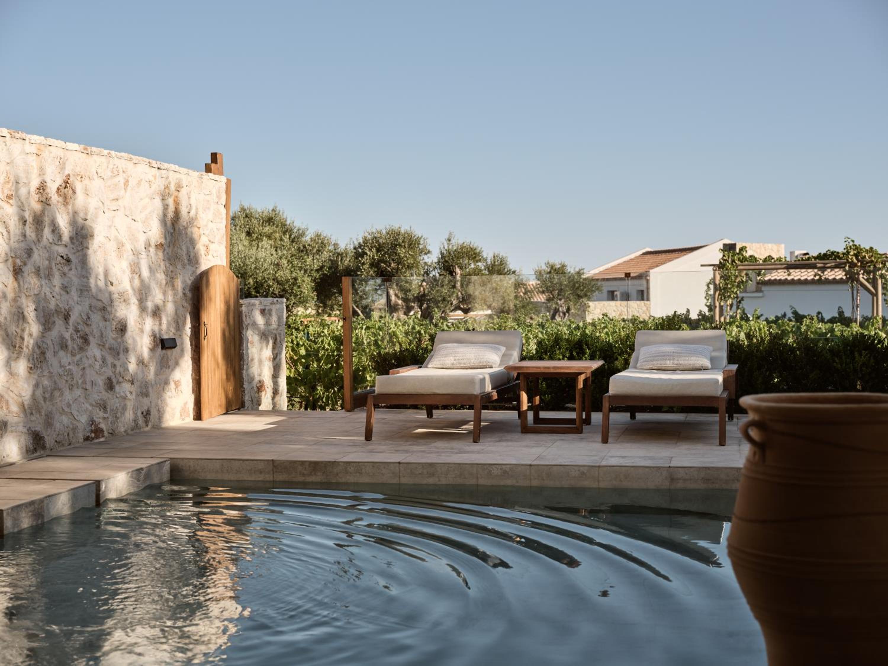Signature Suite Garden View with Private Pool - Photo 3