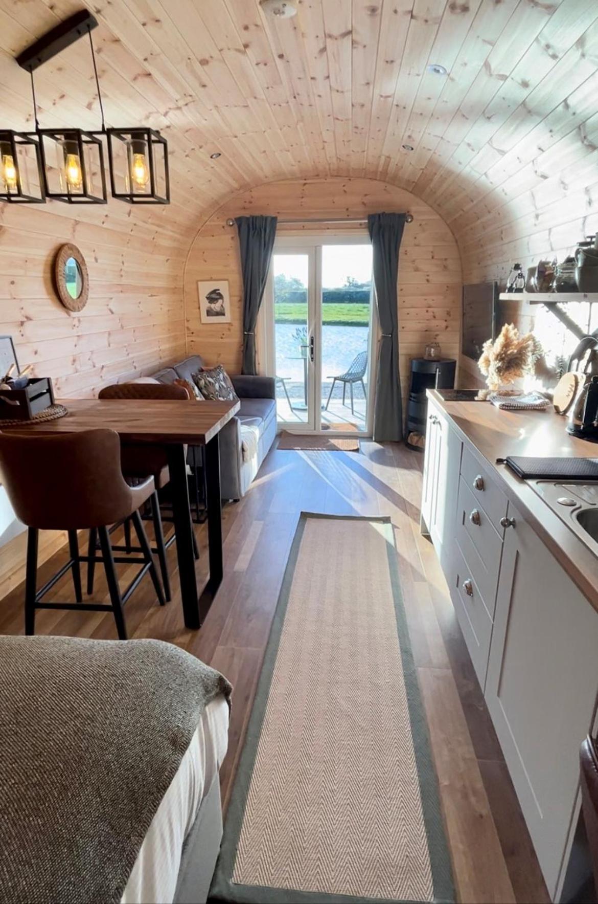 Double Room with Lake View photo 1