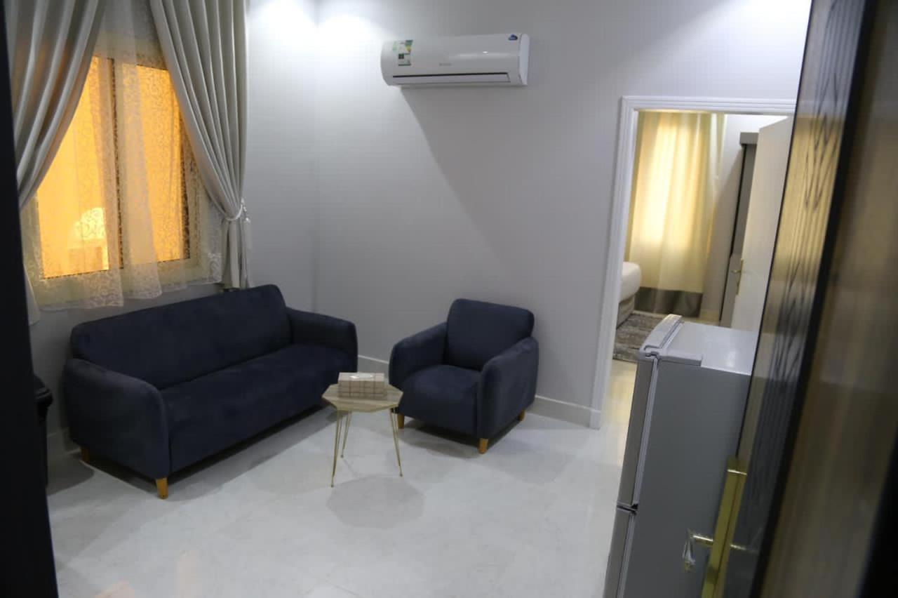 One-Bedroom Suite - Photo 2