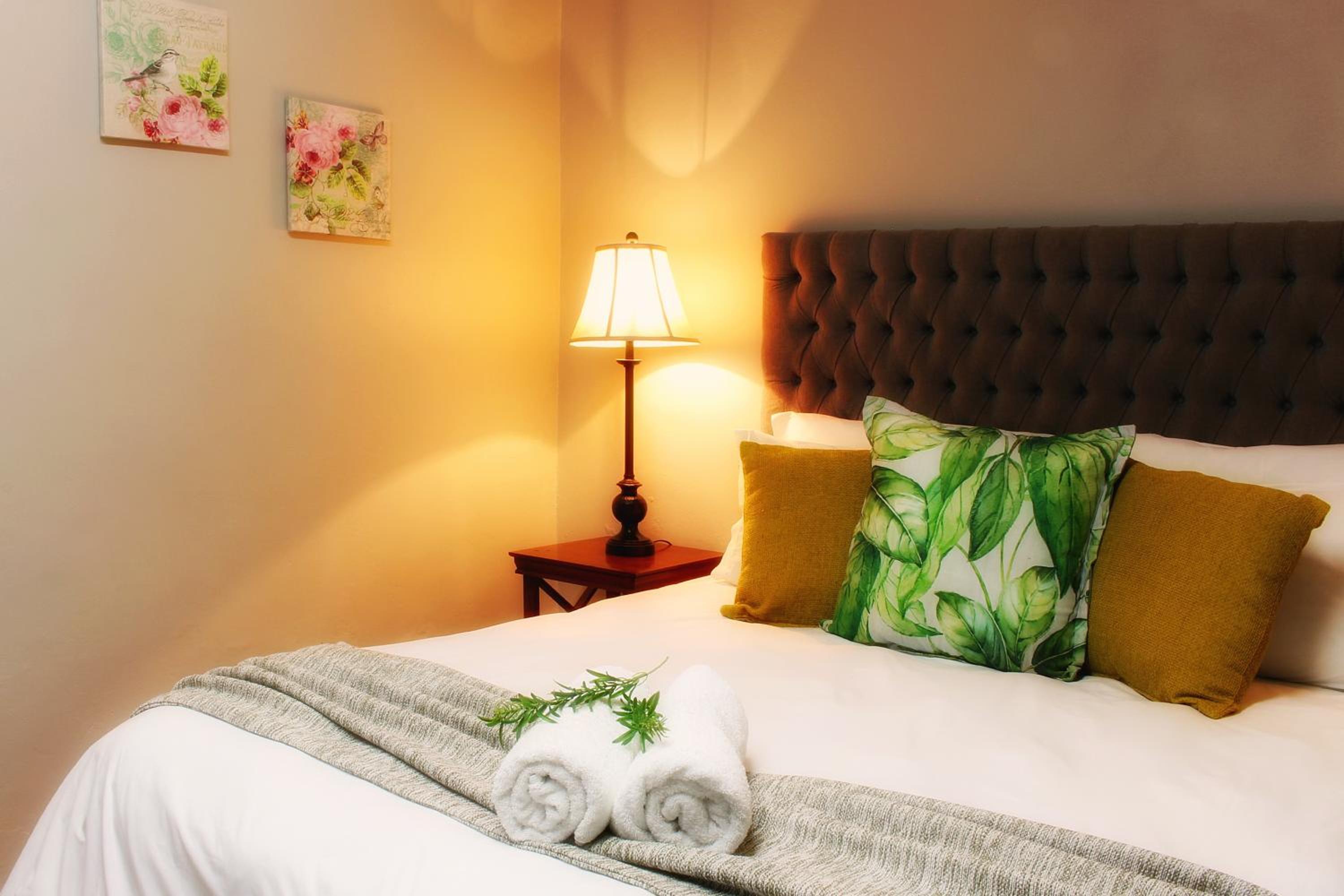 Double or Twin Room with Private Bathroom photo 1