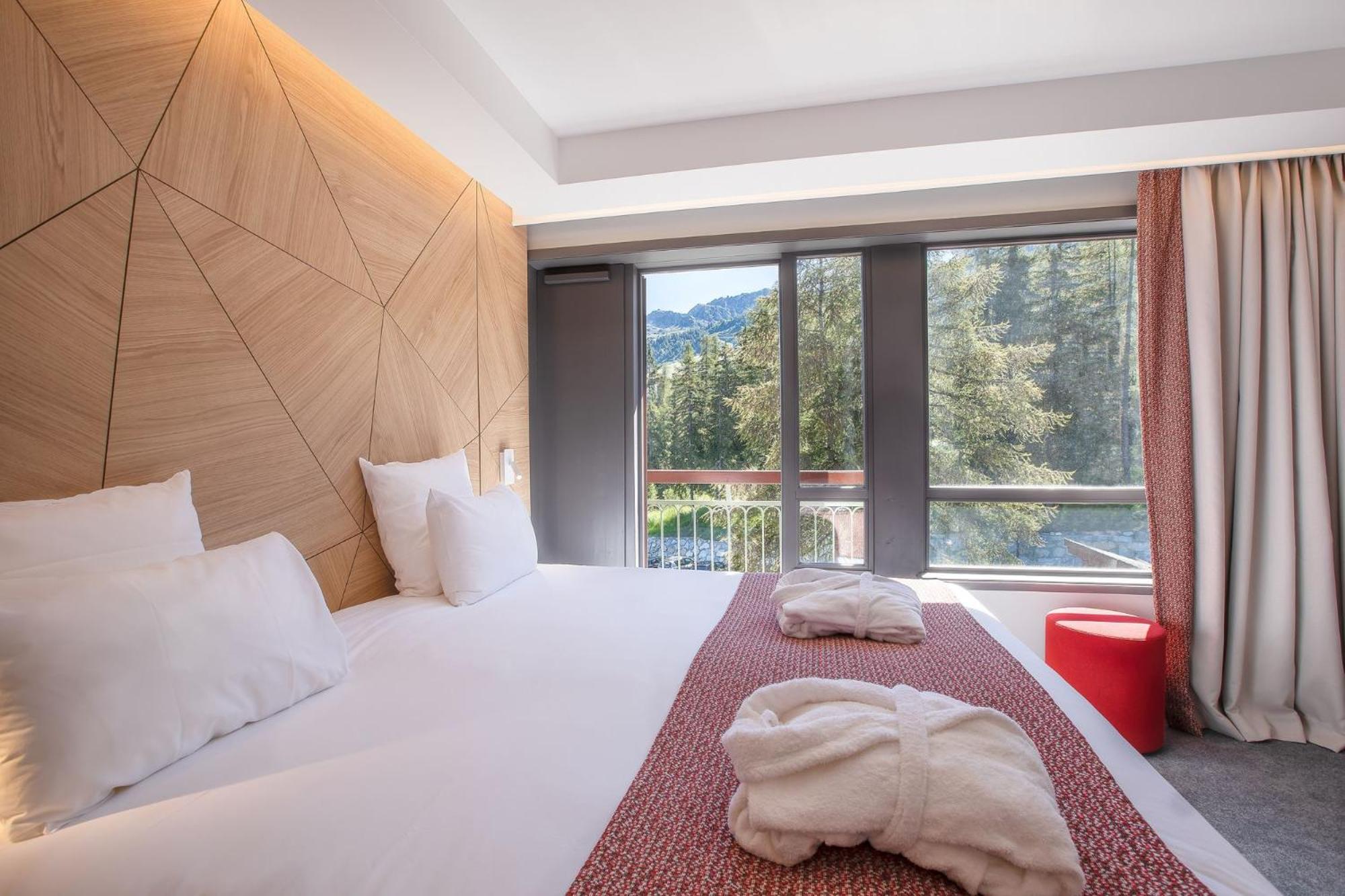 Standard Room with Balcony photo 2