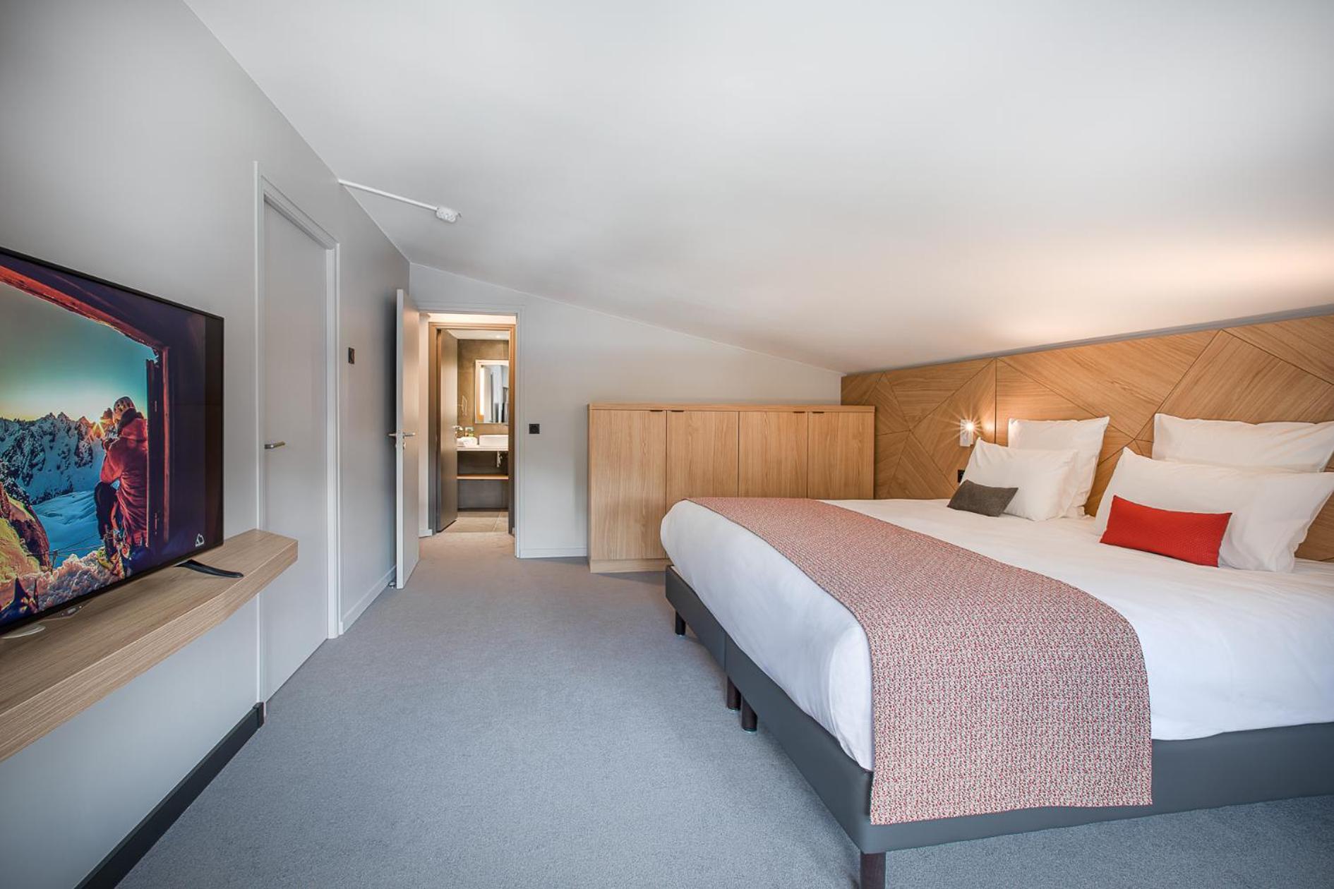 Privilege Suite with Balcony photo 2