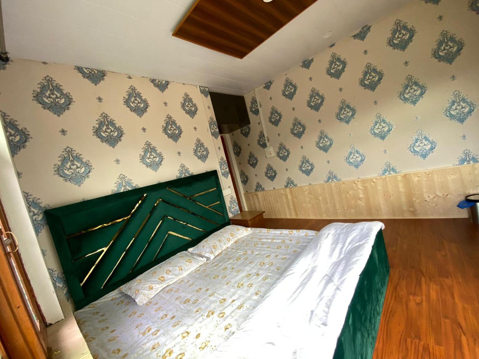 Double Room with Mountain View photo 3