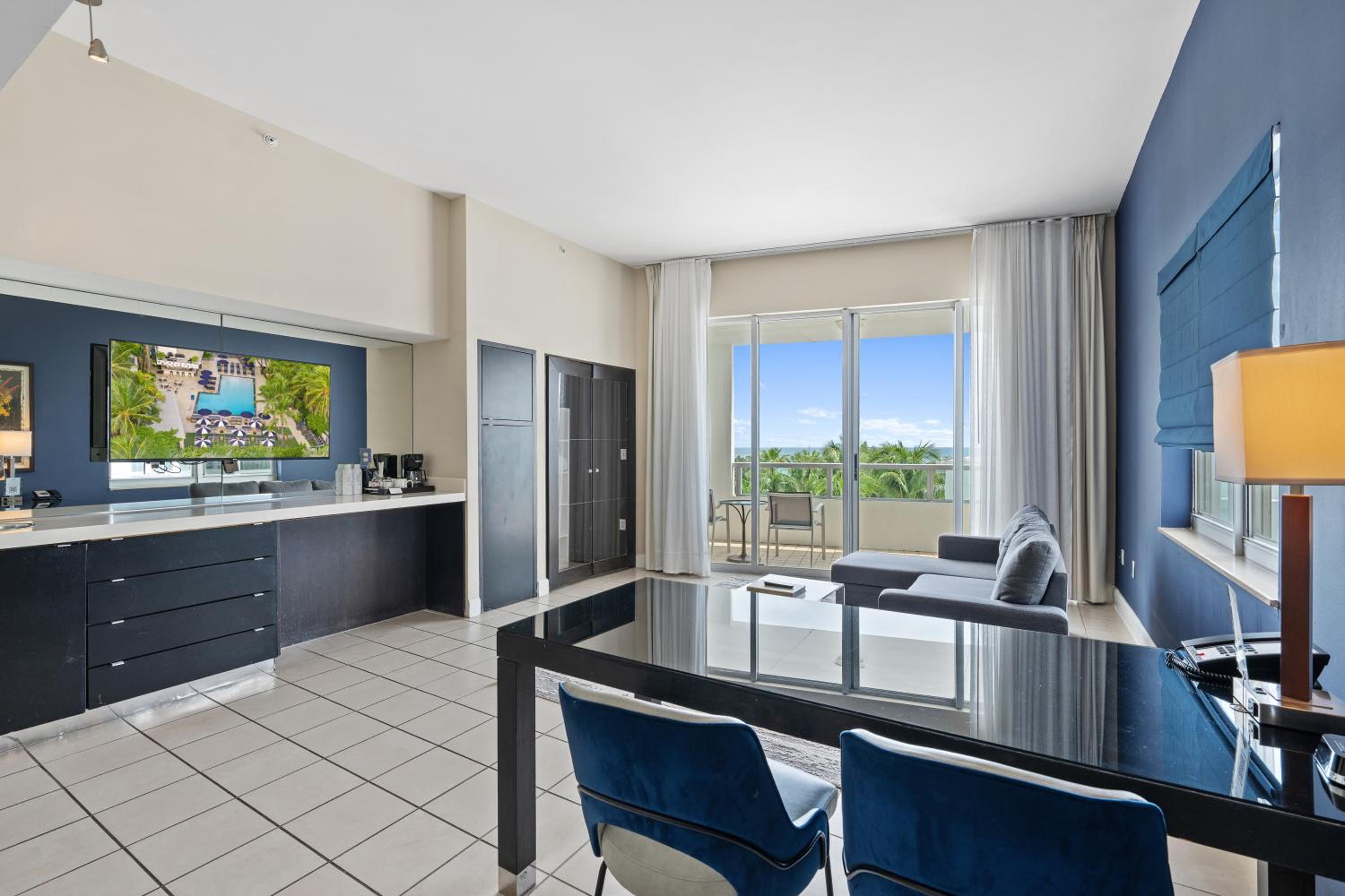 Sagamore Ocean Front Suite