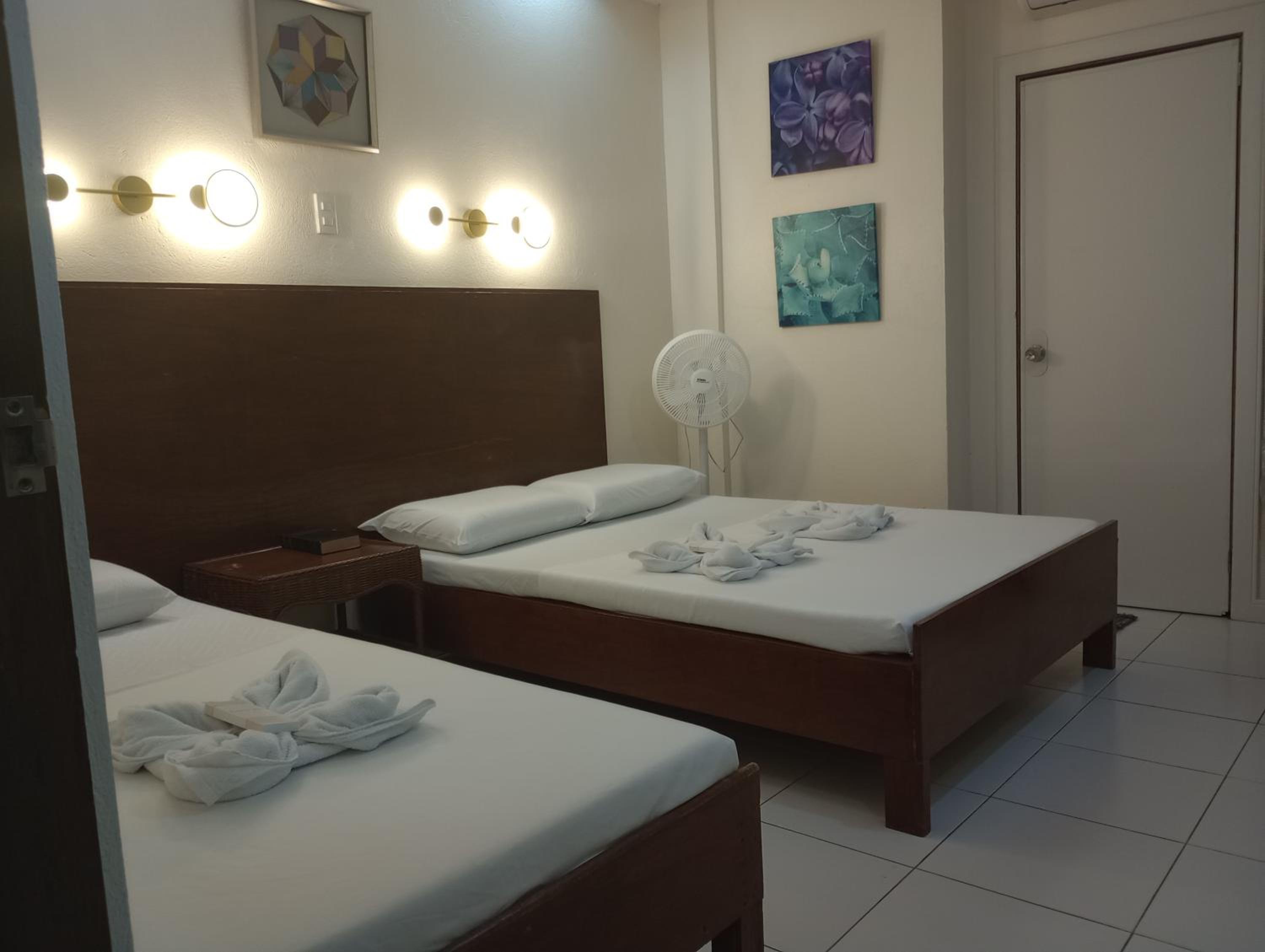 Deluxe Triple Room photo 2