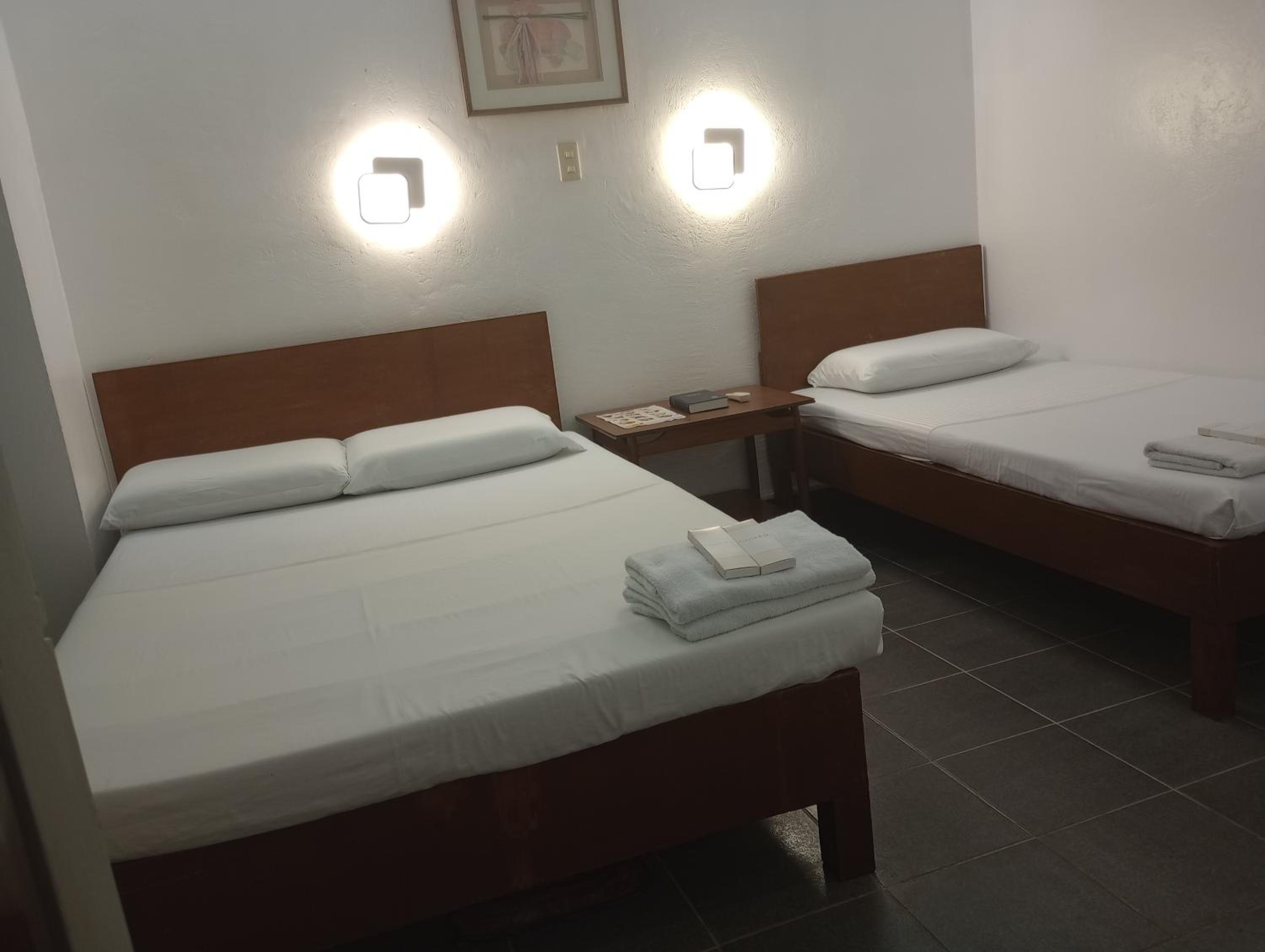 Deluxe Triple Room photo 3