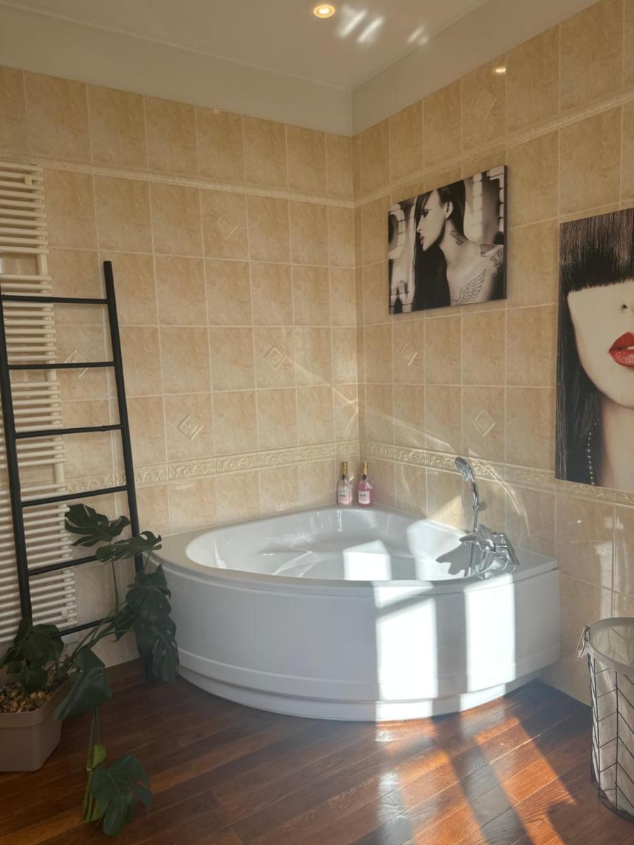 Villa photo 2
