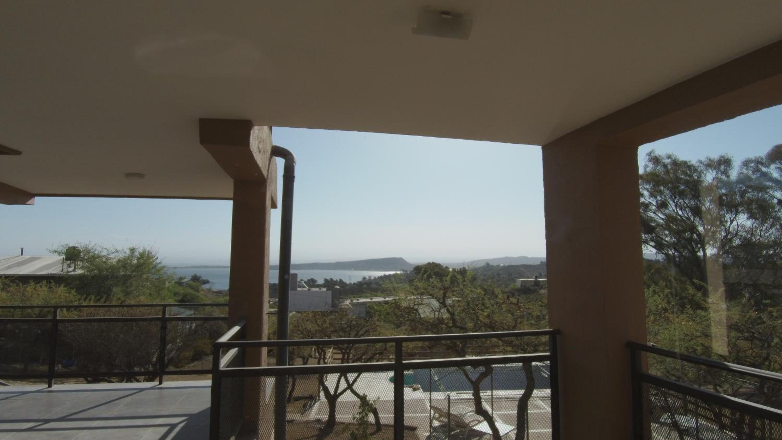 Apartment with Lake View photo 3