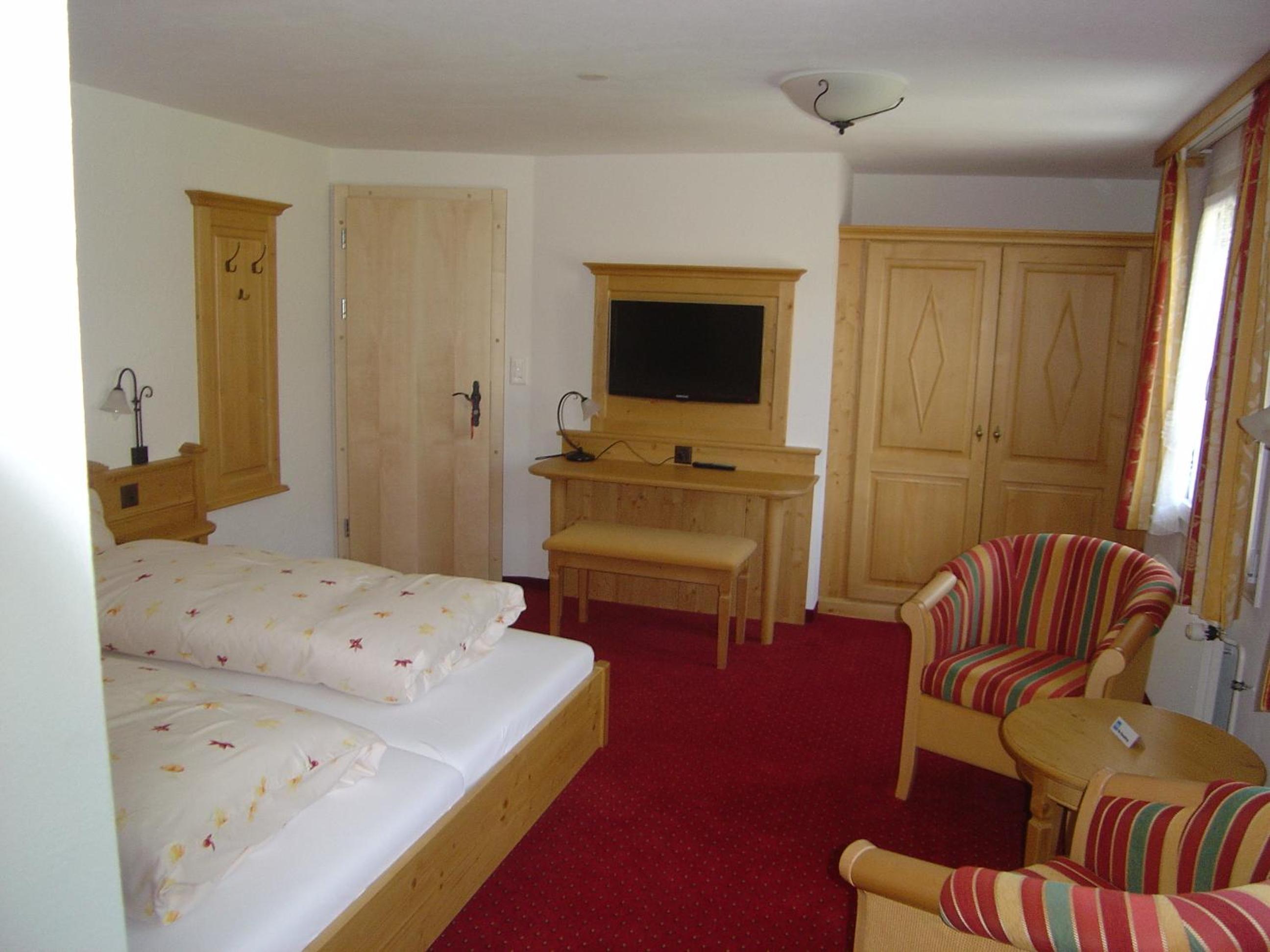 Double Room - Photo 3