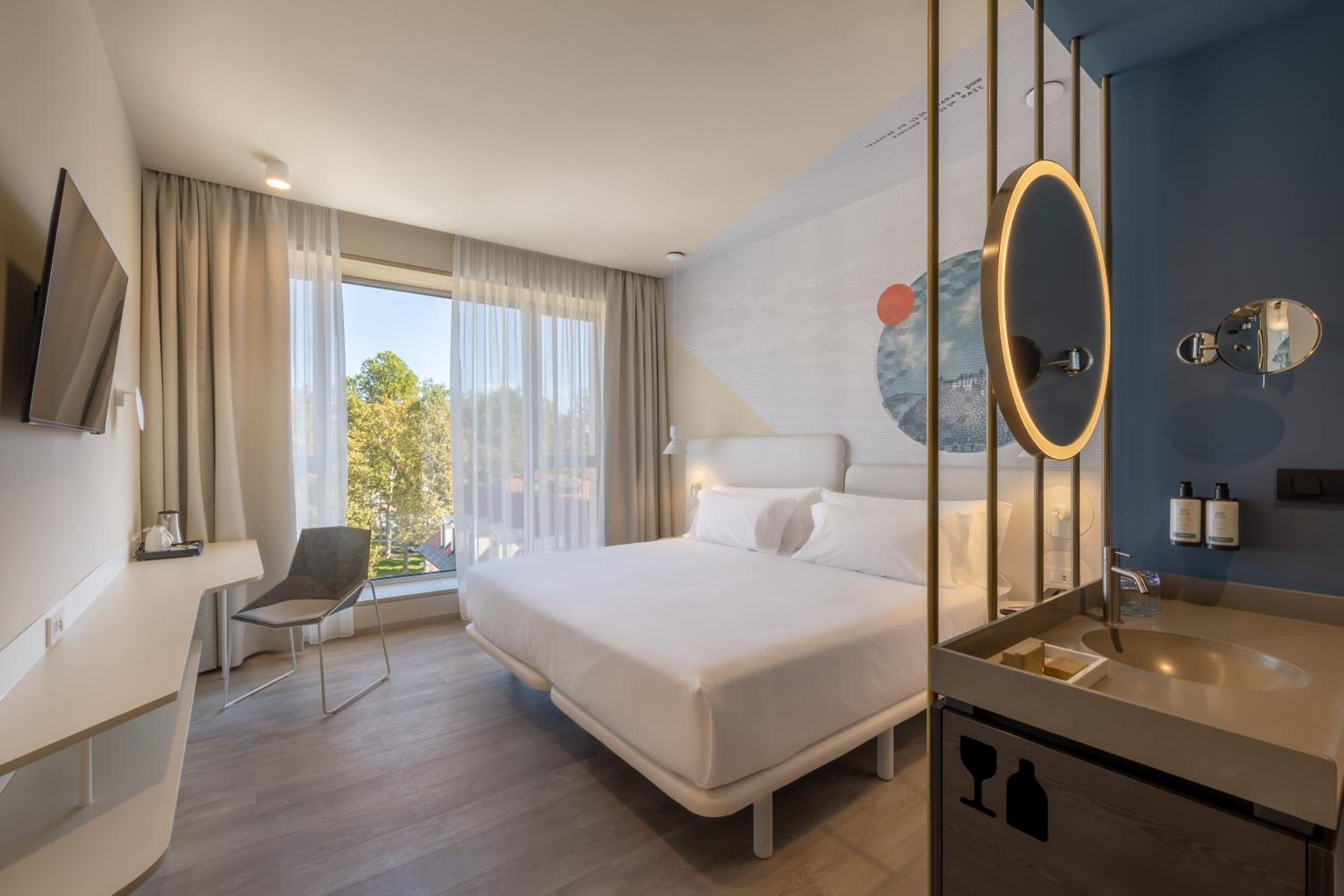 Superior Double or Twin Room Castle View - Photo 1