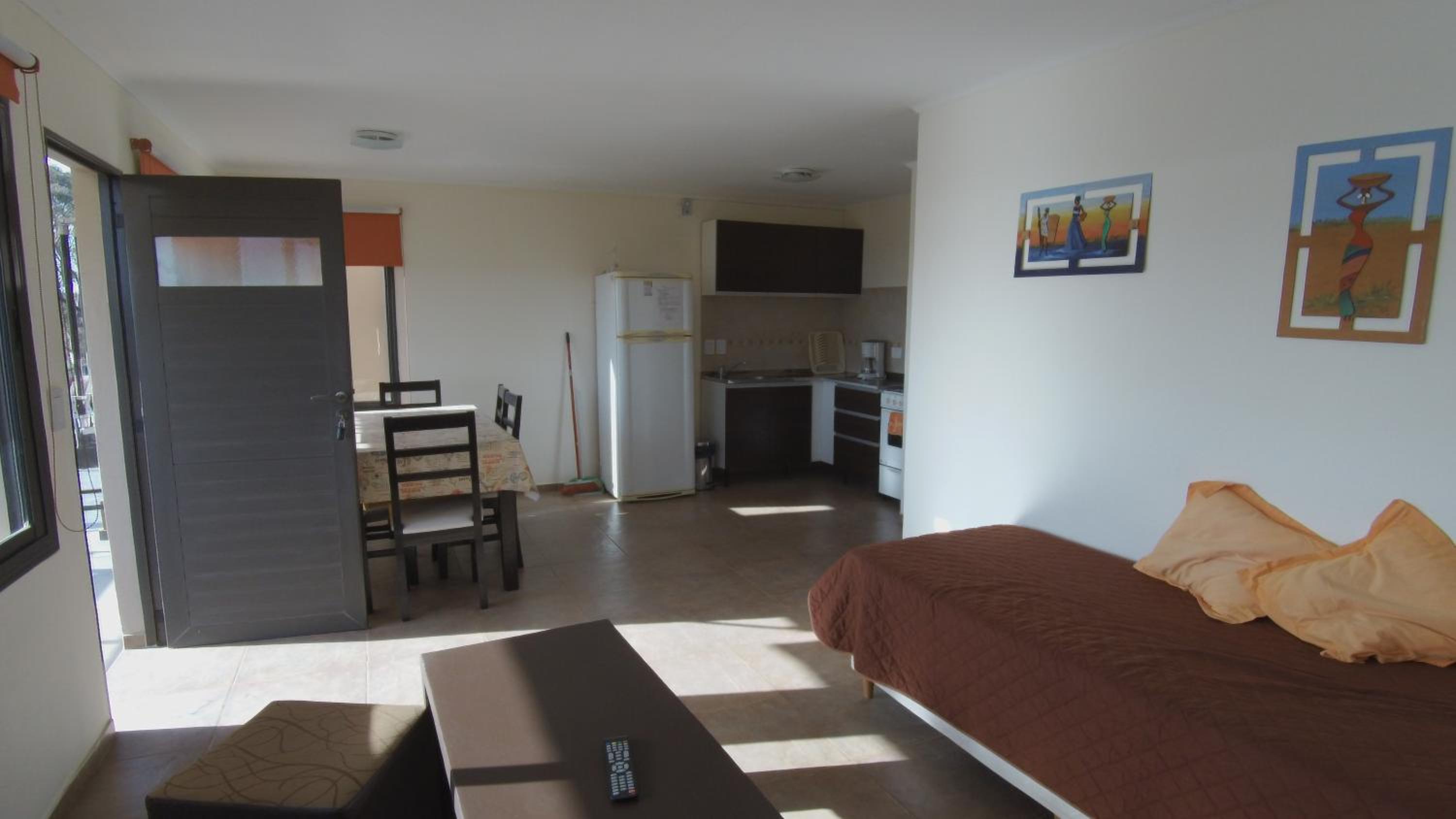 Family Room with Lake View photo 1