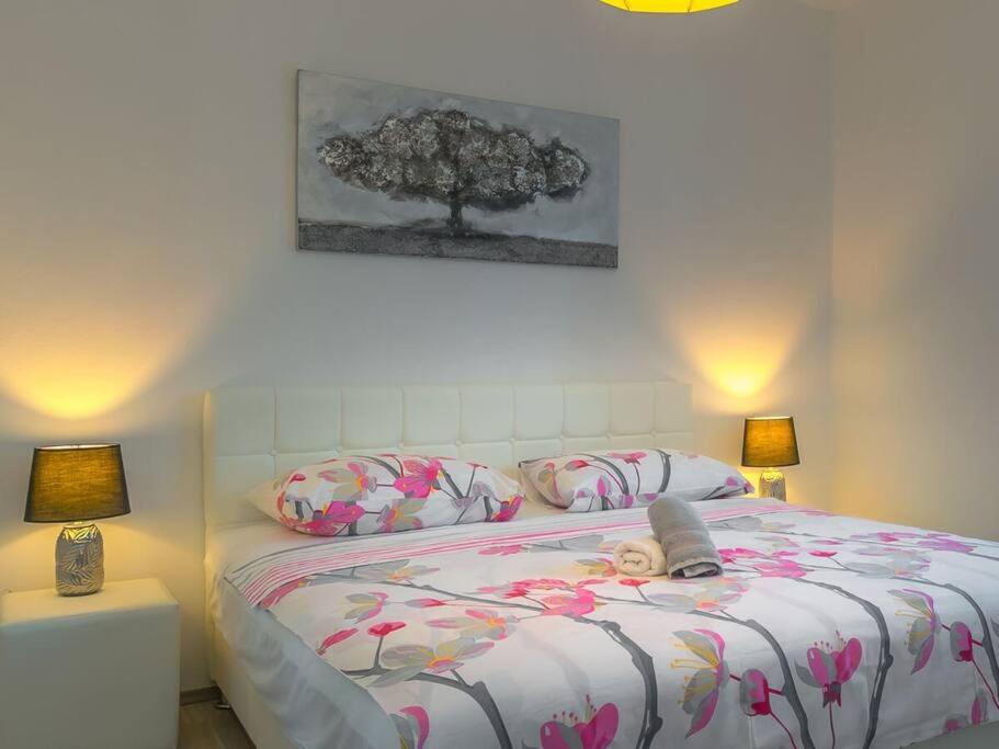 Three-Bedroom Villa photo 1