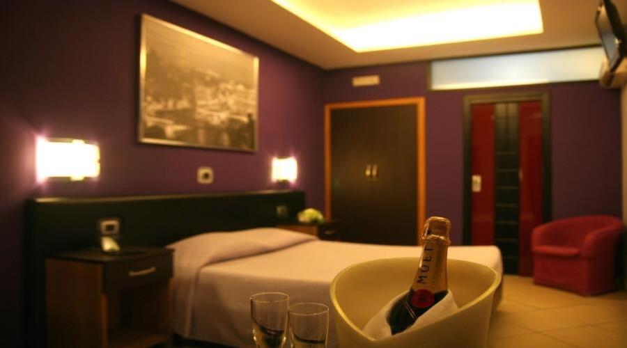Triple Room - Photo 10