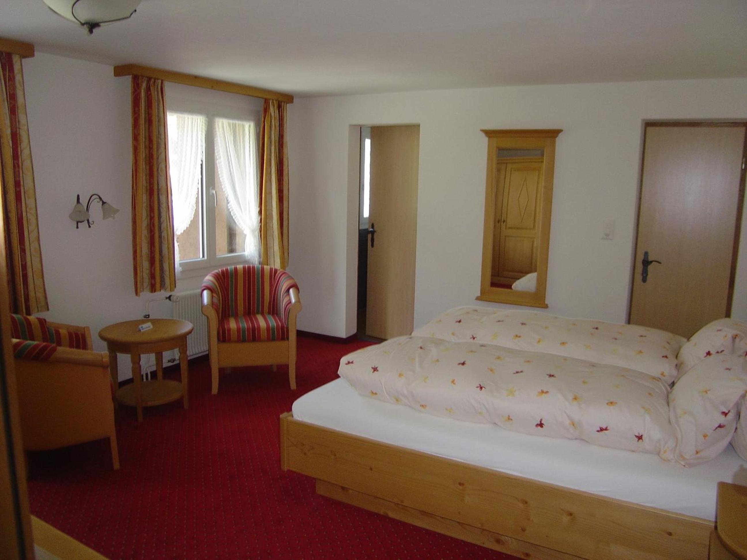 Double Room - Photo 5