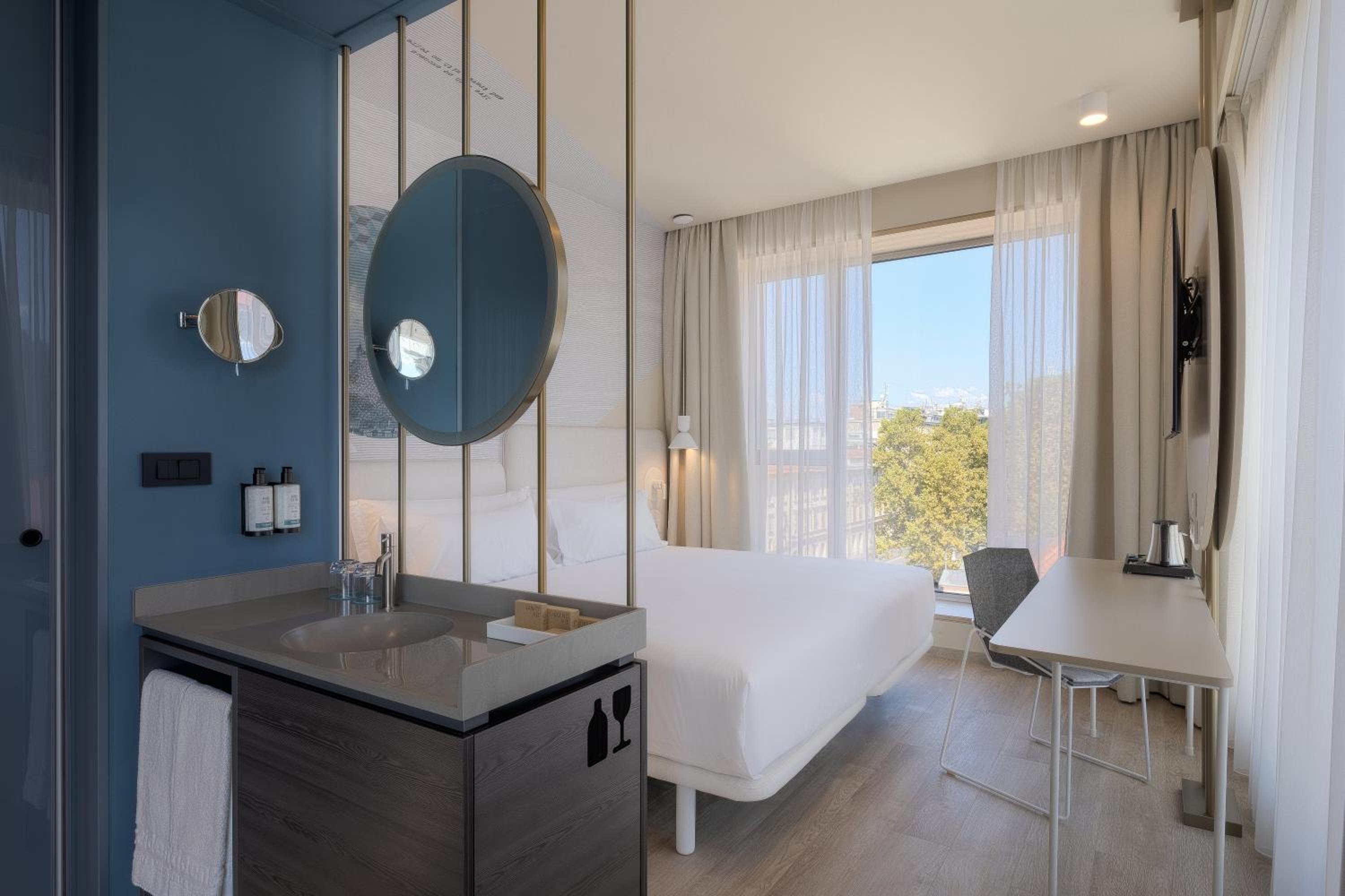 Executive Double or Twin Room Castle View - Photo 13