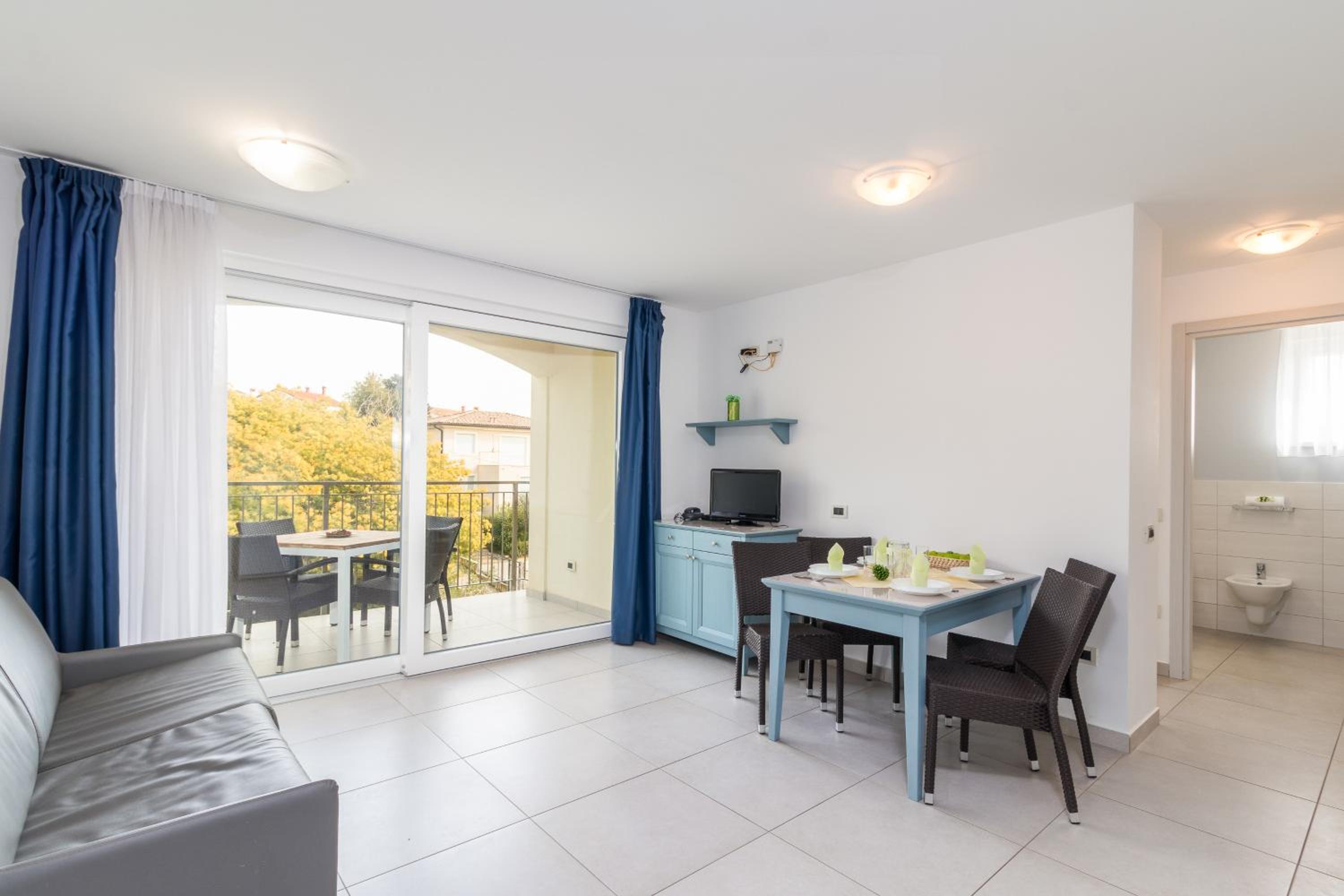  One-Bedroom Apartment with Balcony (4 people) photo 2