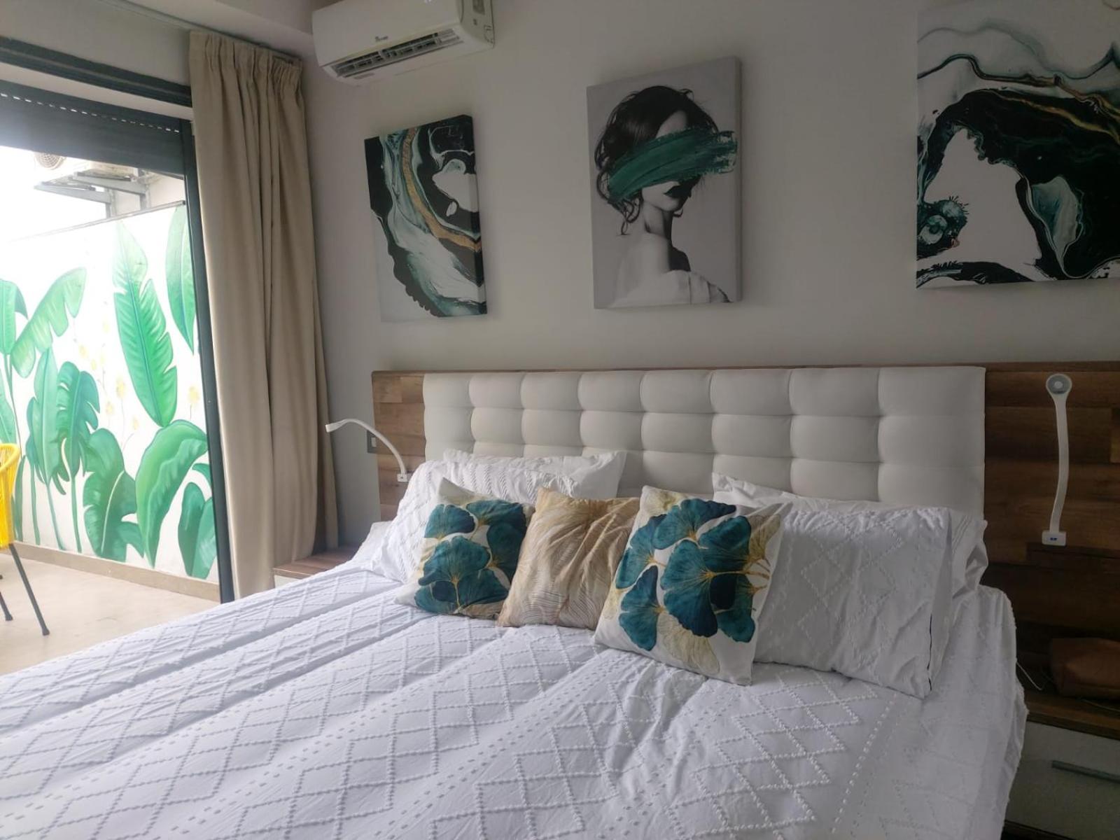 One-Bedroom Apartment - Photo 17