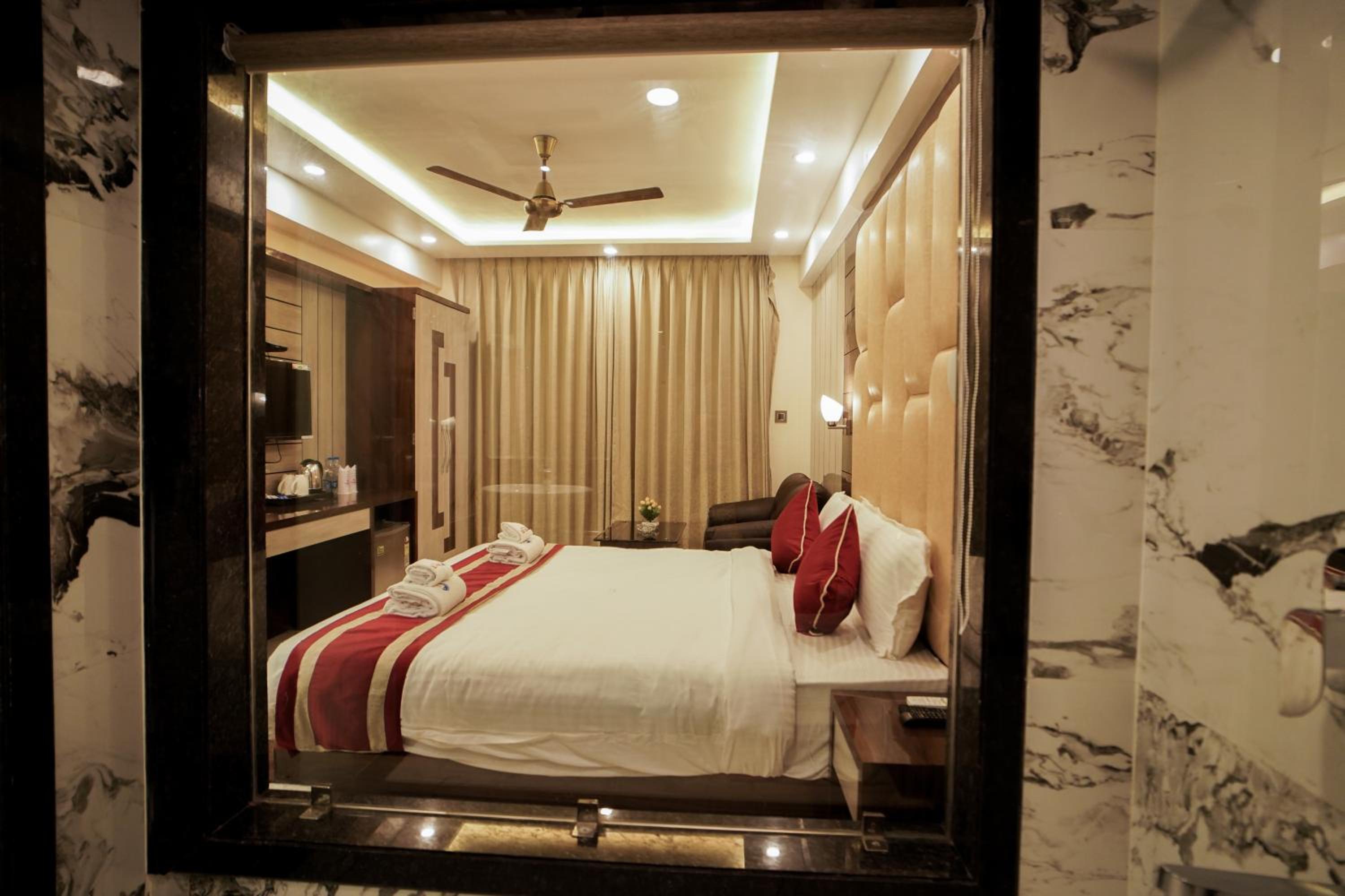 Deluxe Double Room with Sea View photo 1