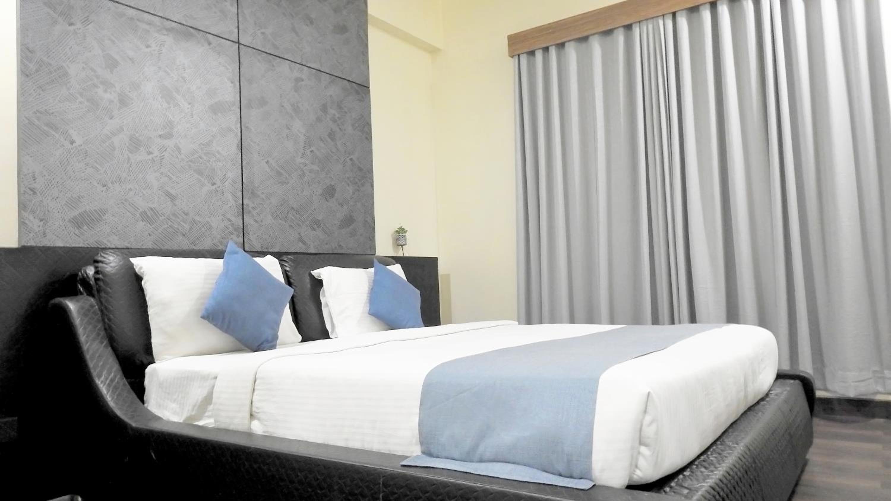 Deluxe Double Room photo 2