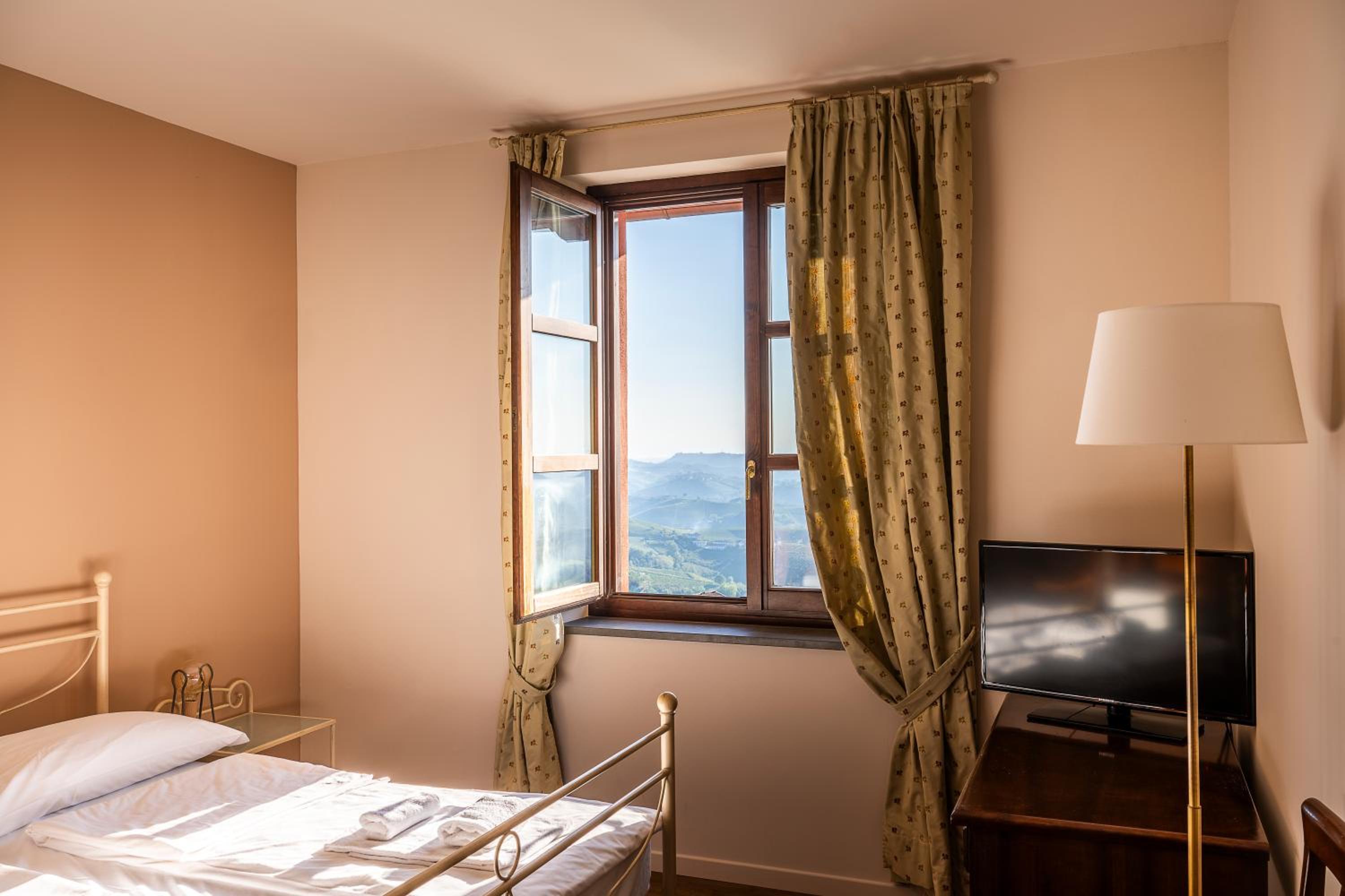 Double Room With Mountain View photo 2
