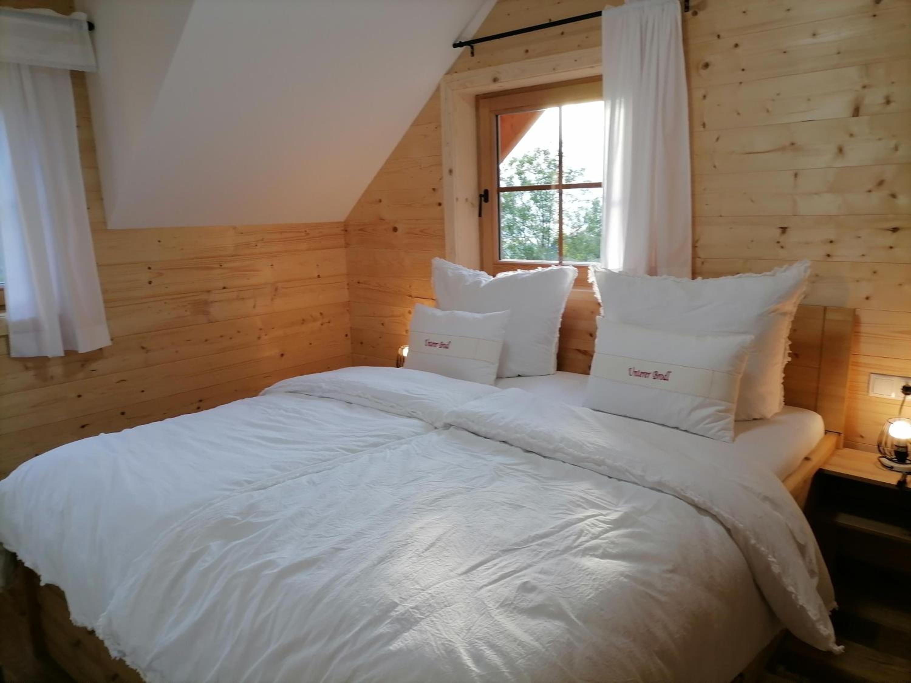 Holiday Home with bathroom photo 3