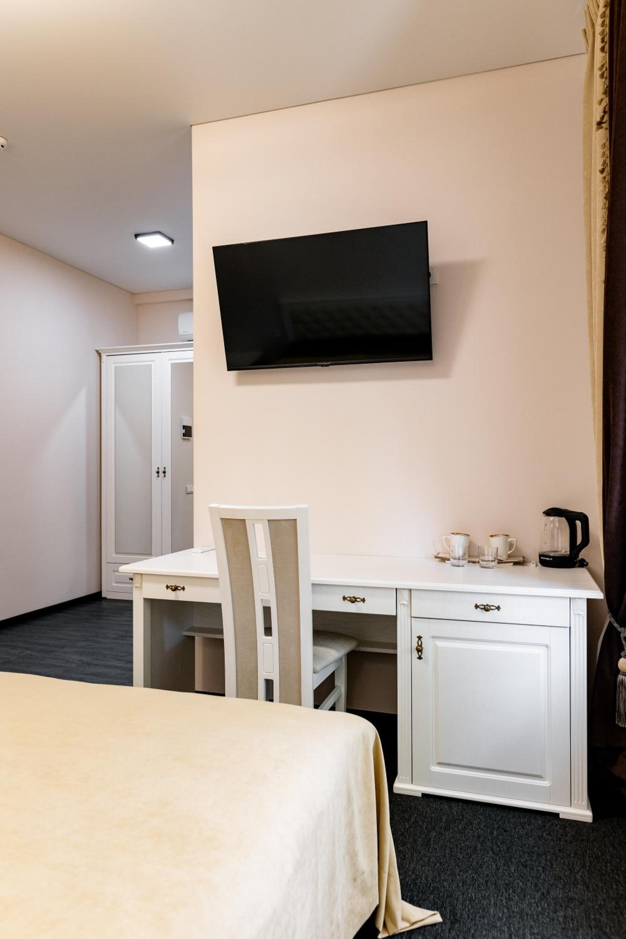 Deluxe Double Room photo 3