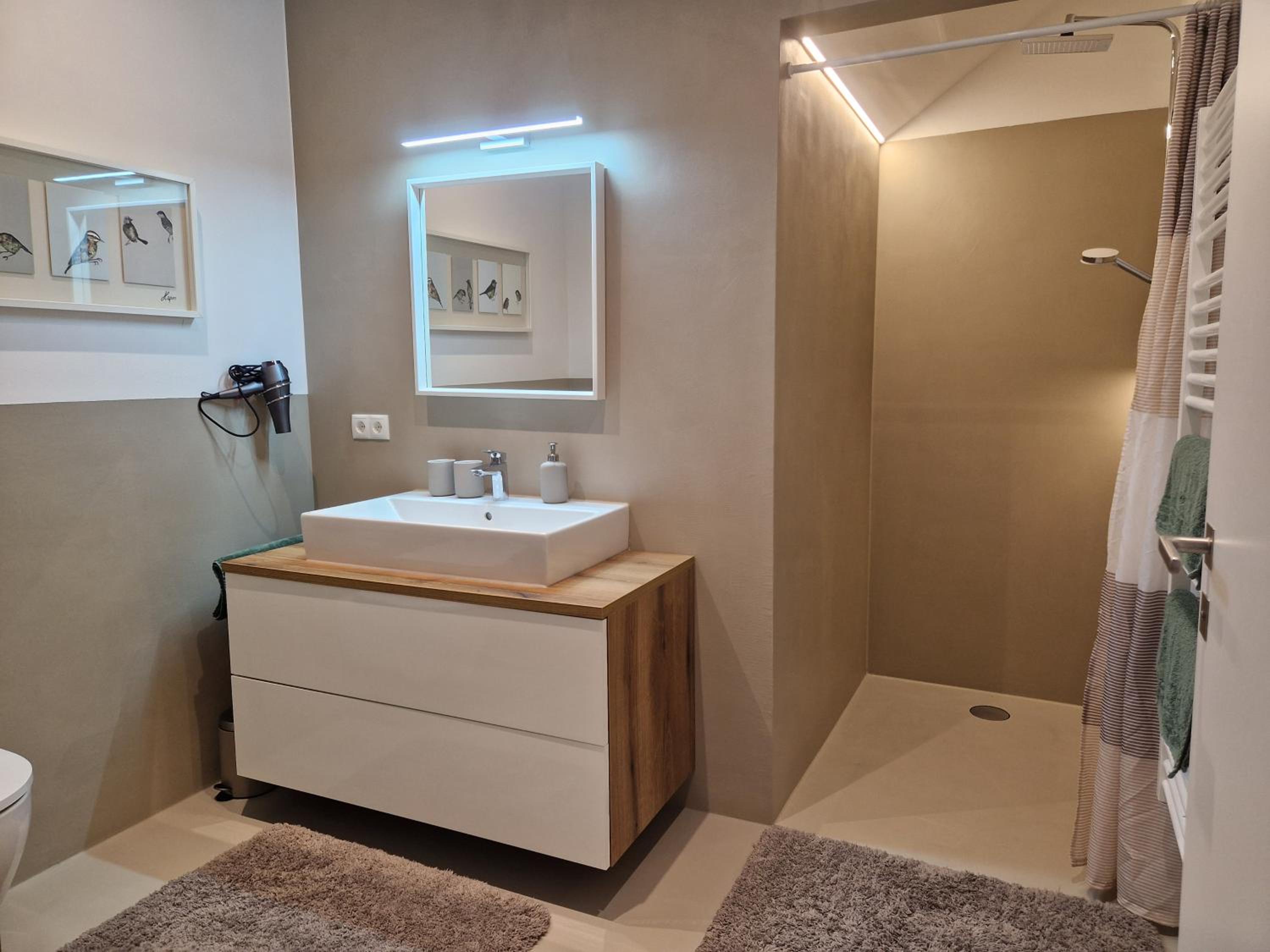 Superior Double Or Twin Room With Pool View photo 2