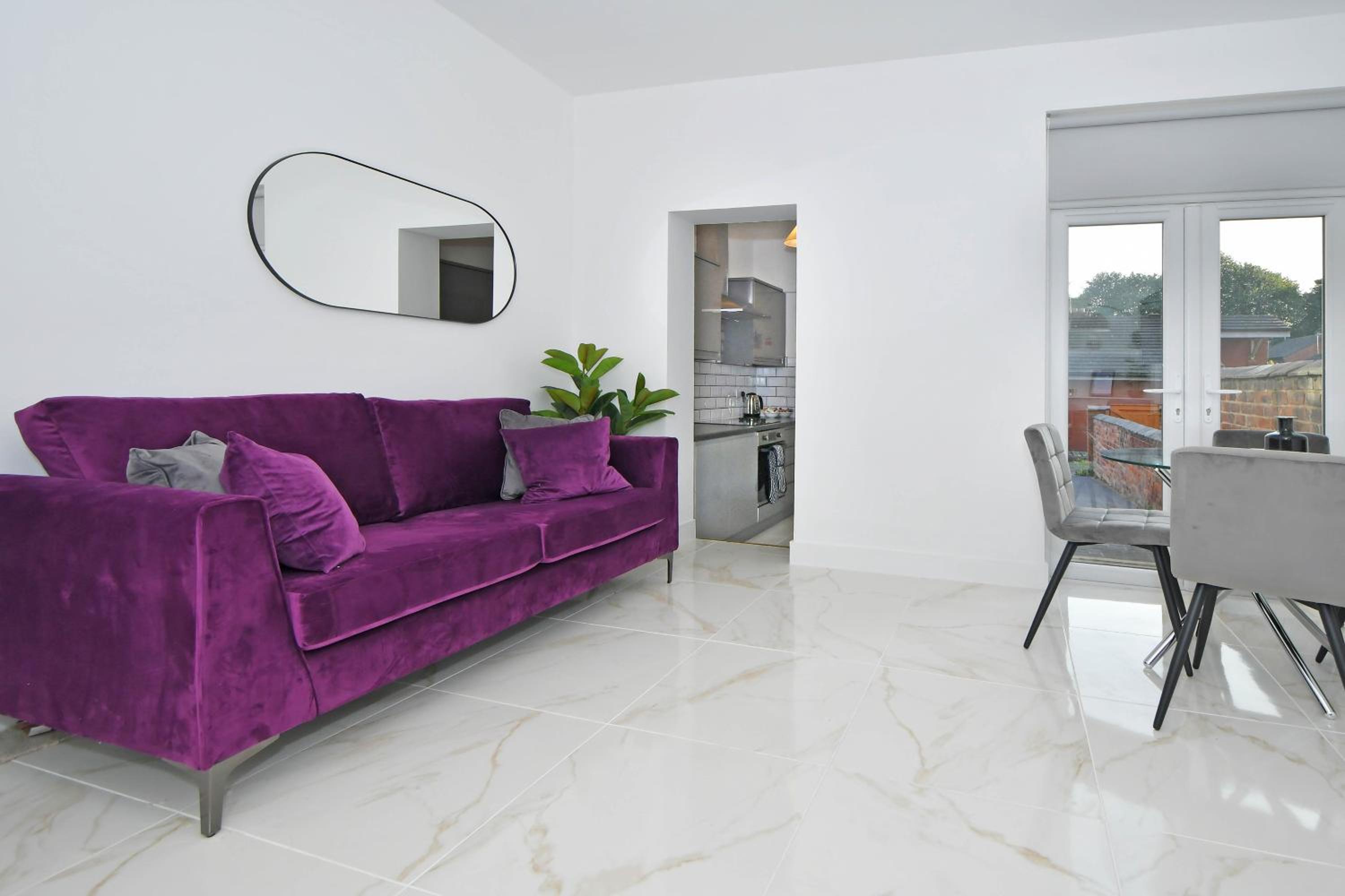 Three-Bedroom House photo 3