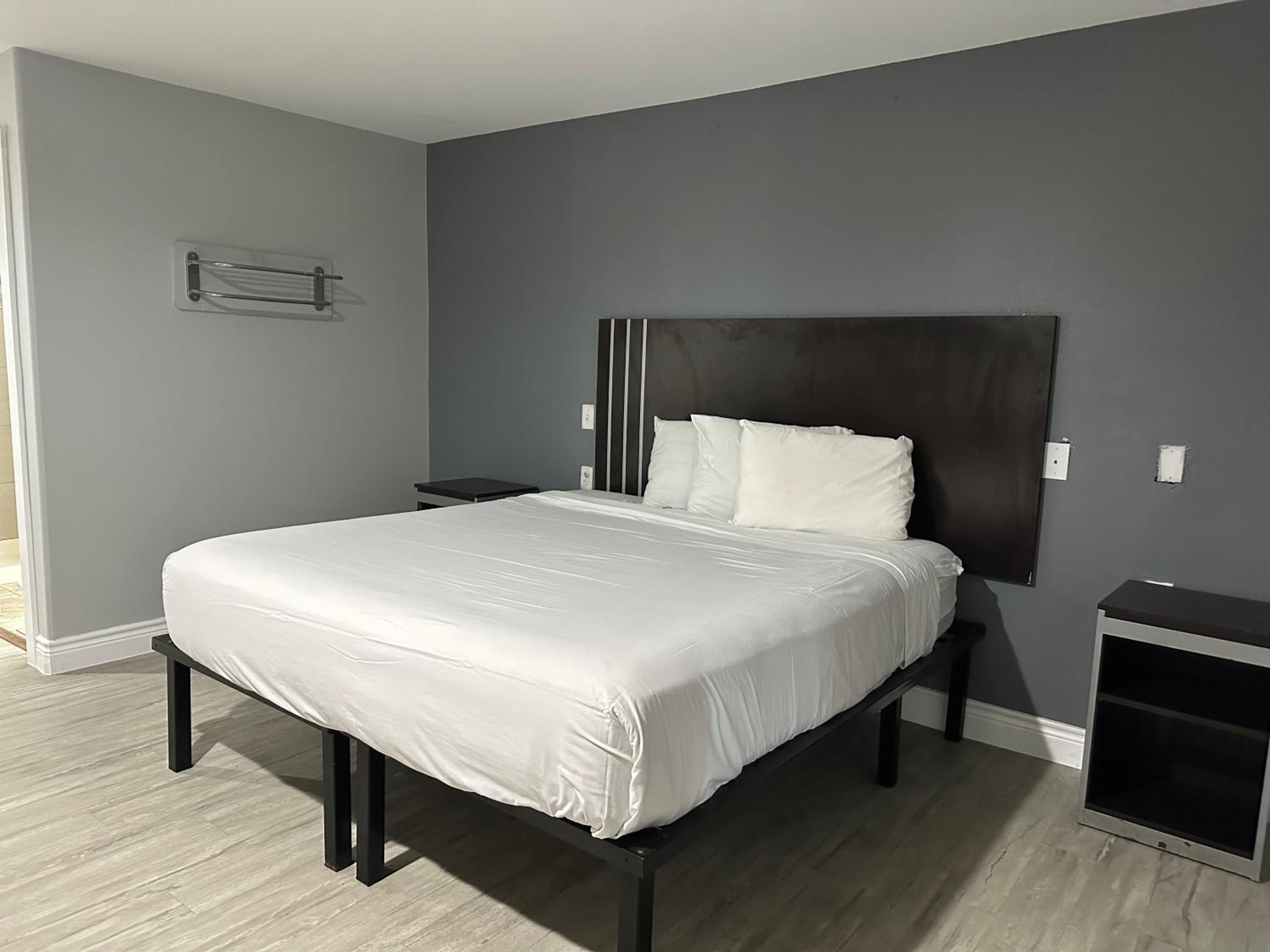 Double Or Twin Room photo 3
