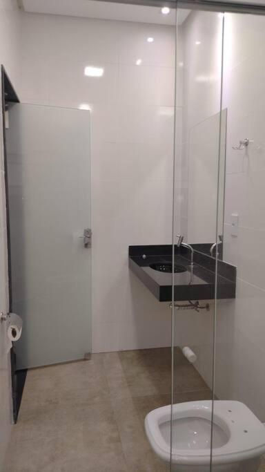 One-Bedroom House photo 2