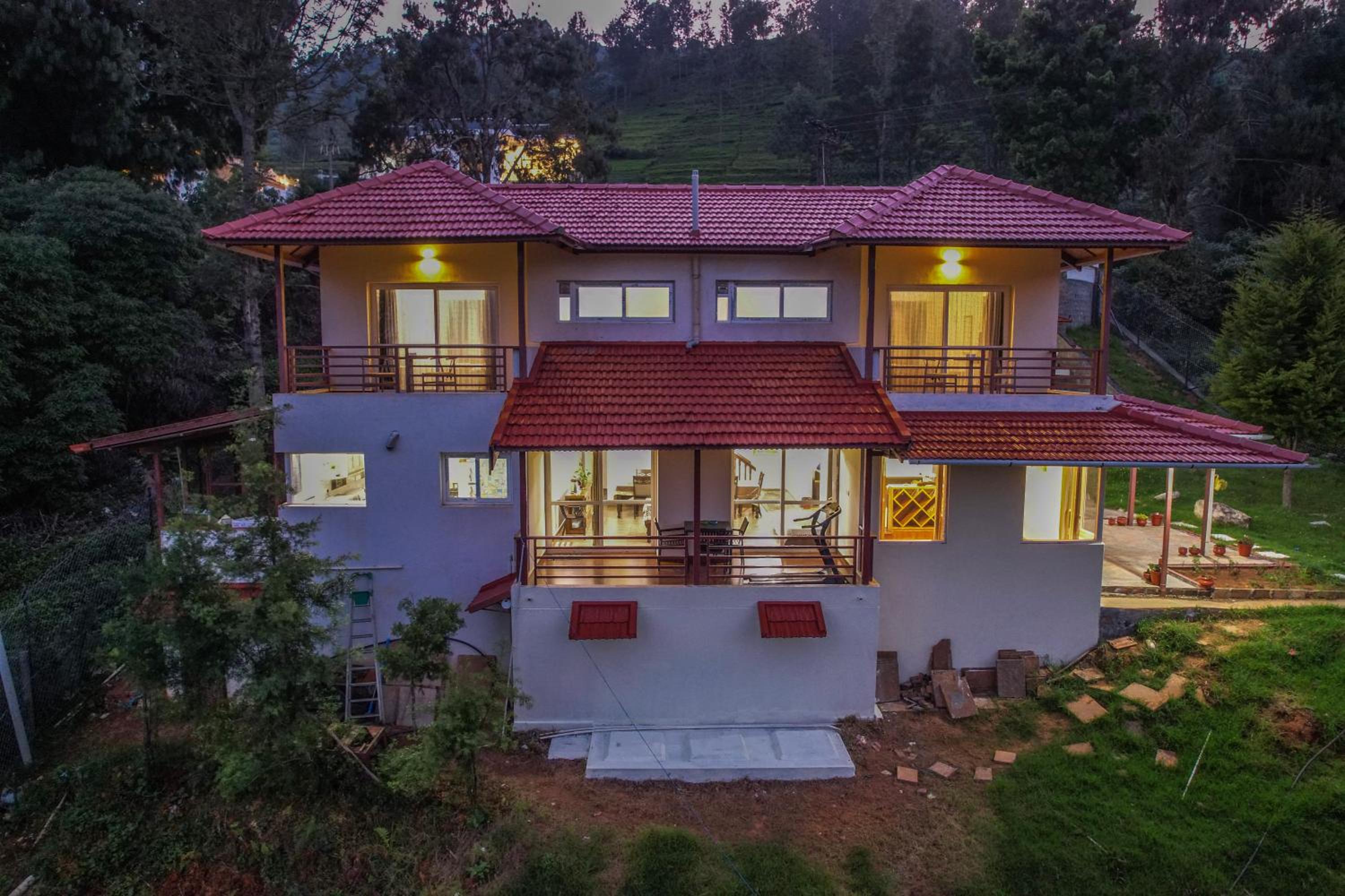 Villa photo 2