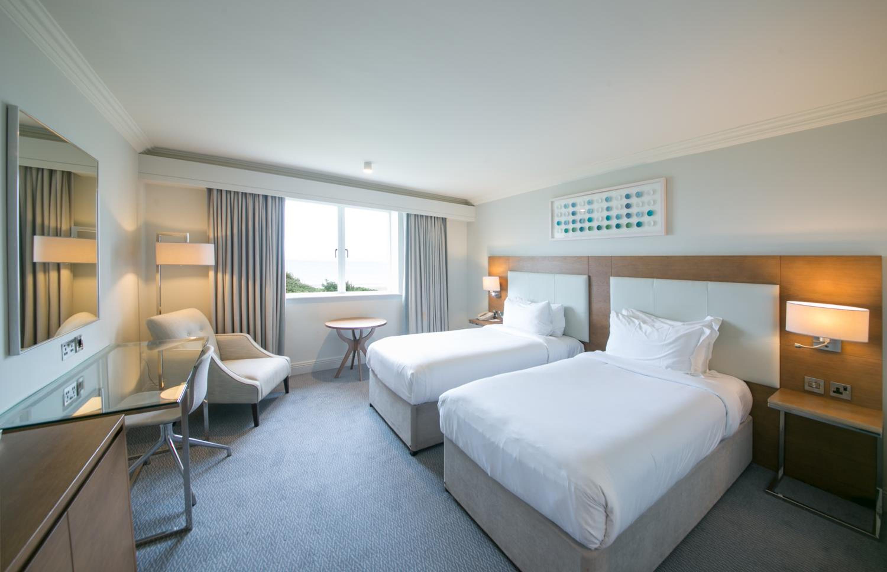 Twin Room with Sea View - Photo 9