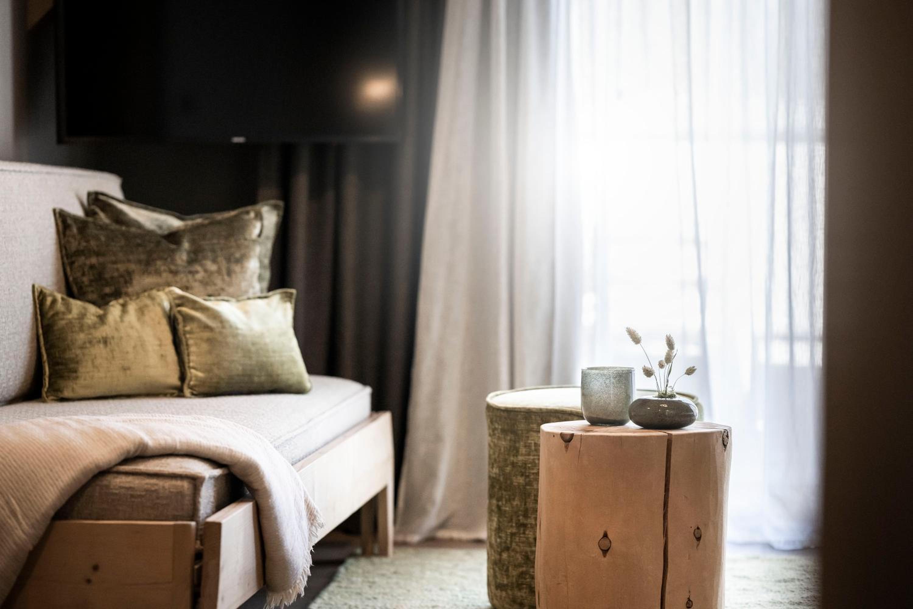 Junior Suite with Mountain View