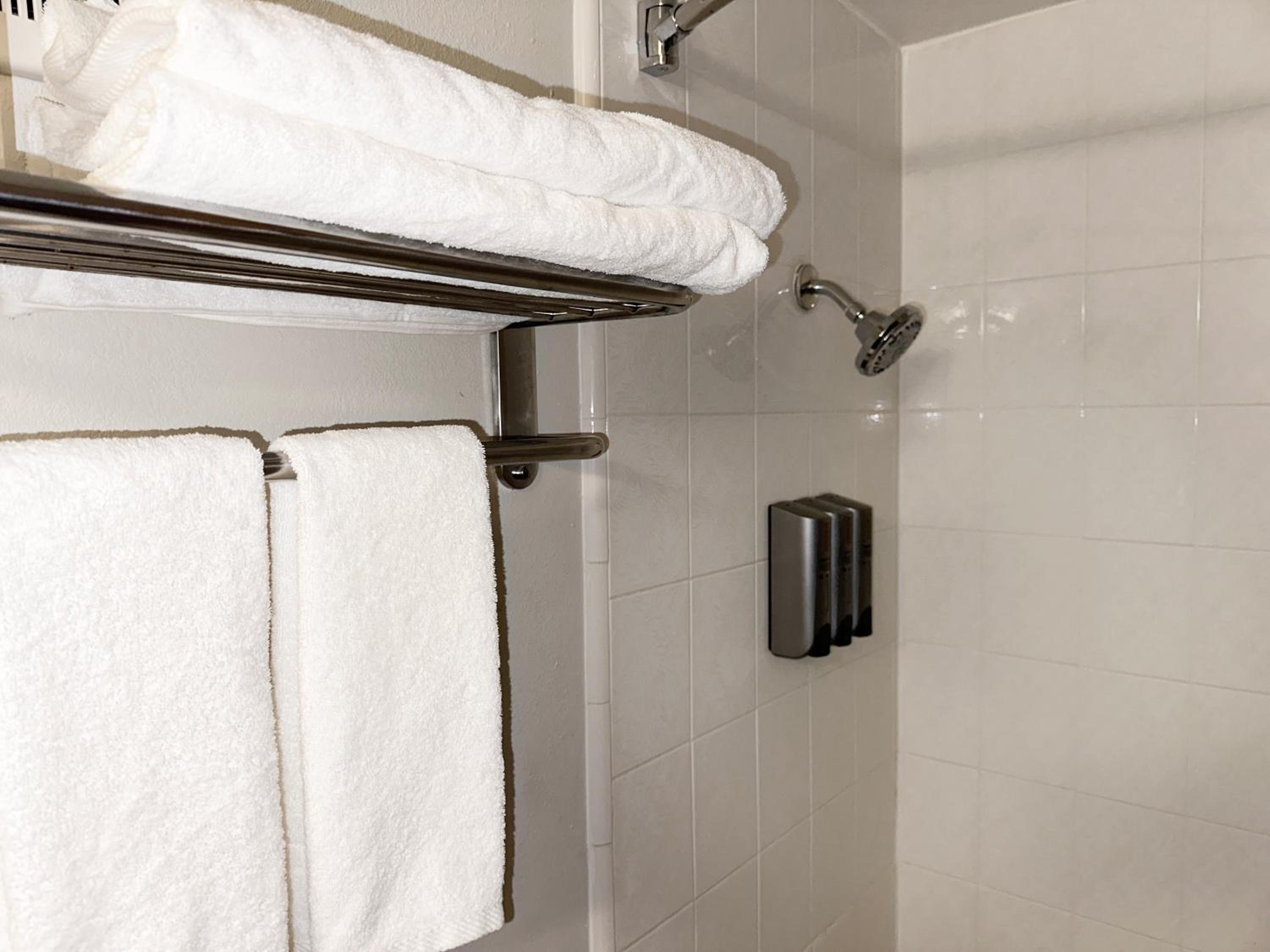 King Suite - Photo 22