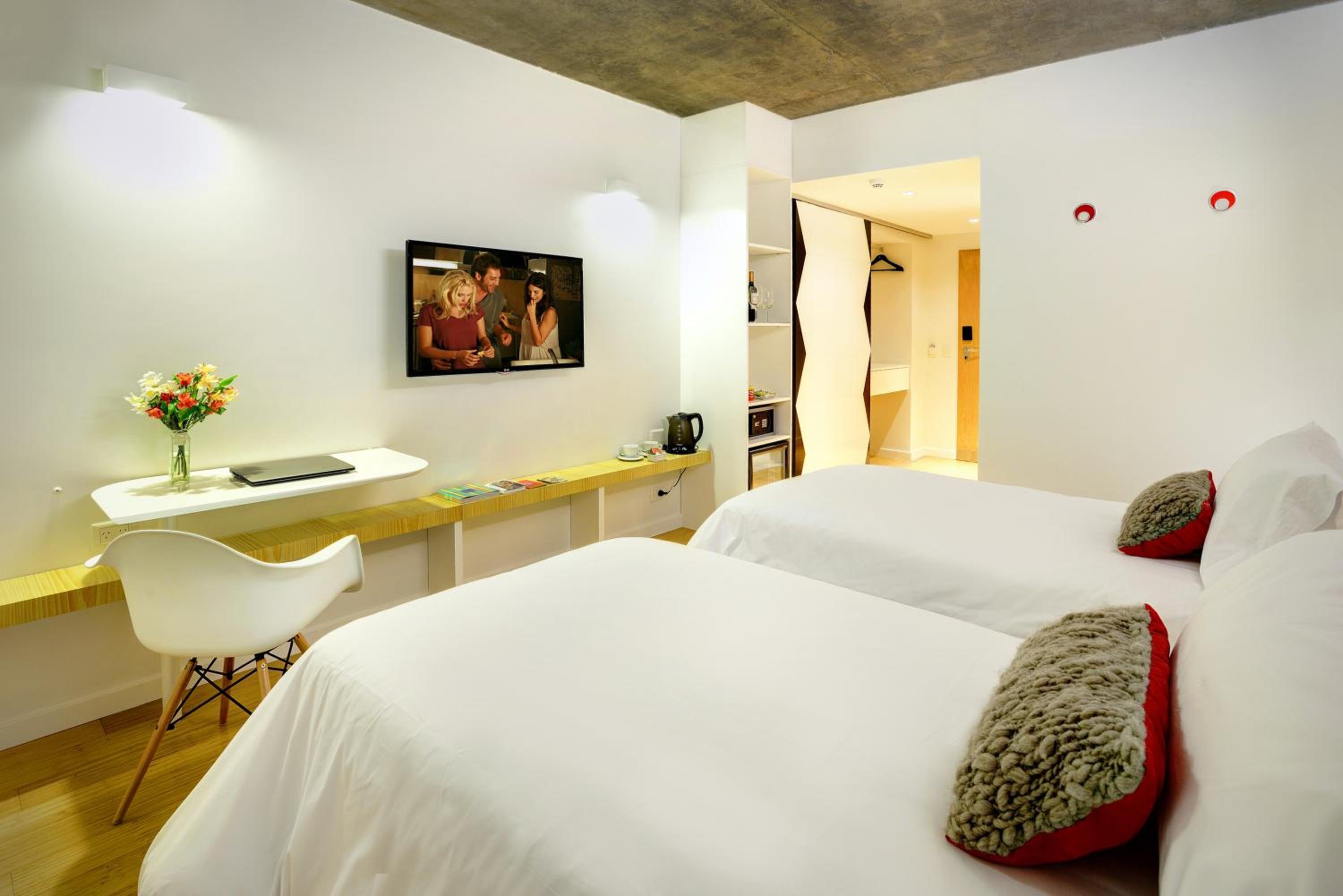 Twin Room with Balcony
