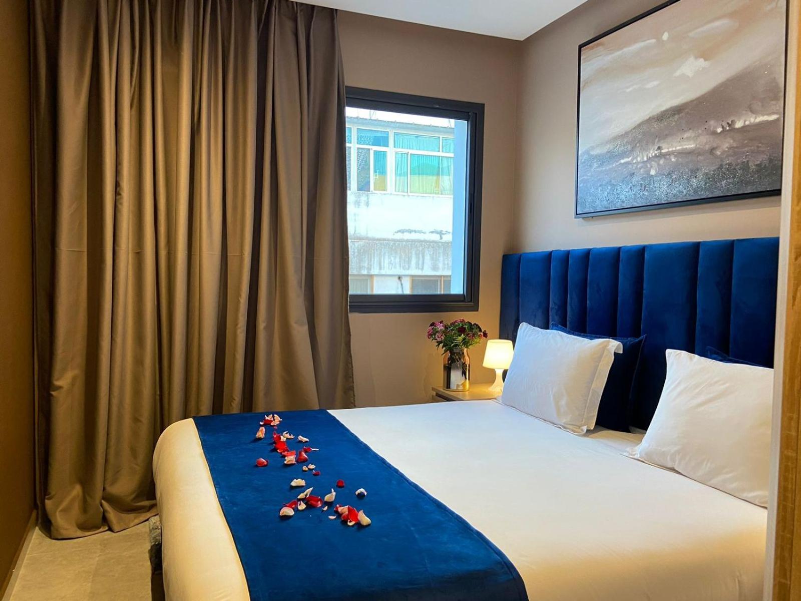 Suite with Terrace - Photo 3