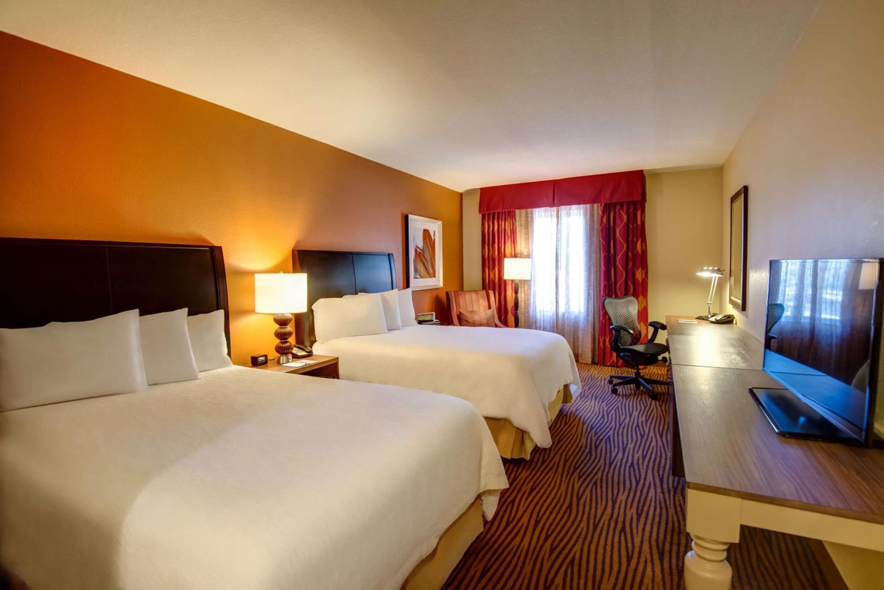 Double Room with Two Double Beds - Photo 4
