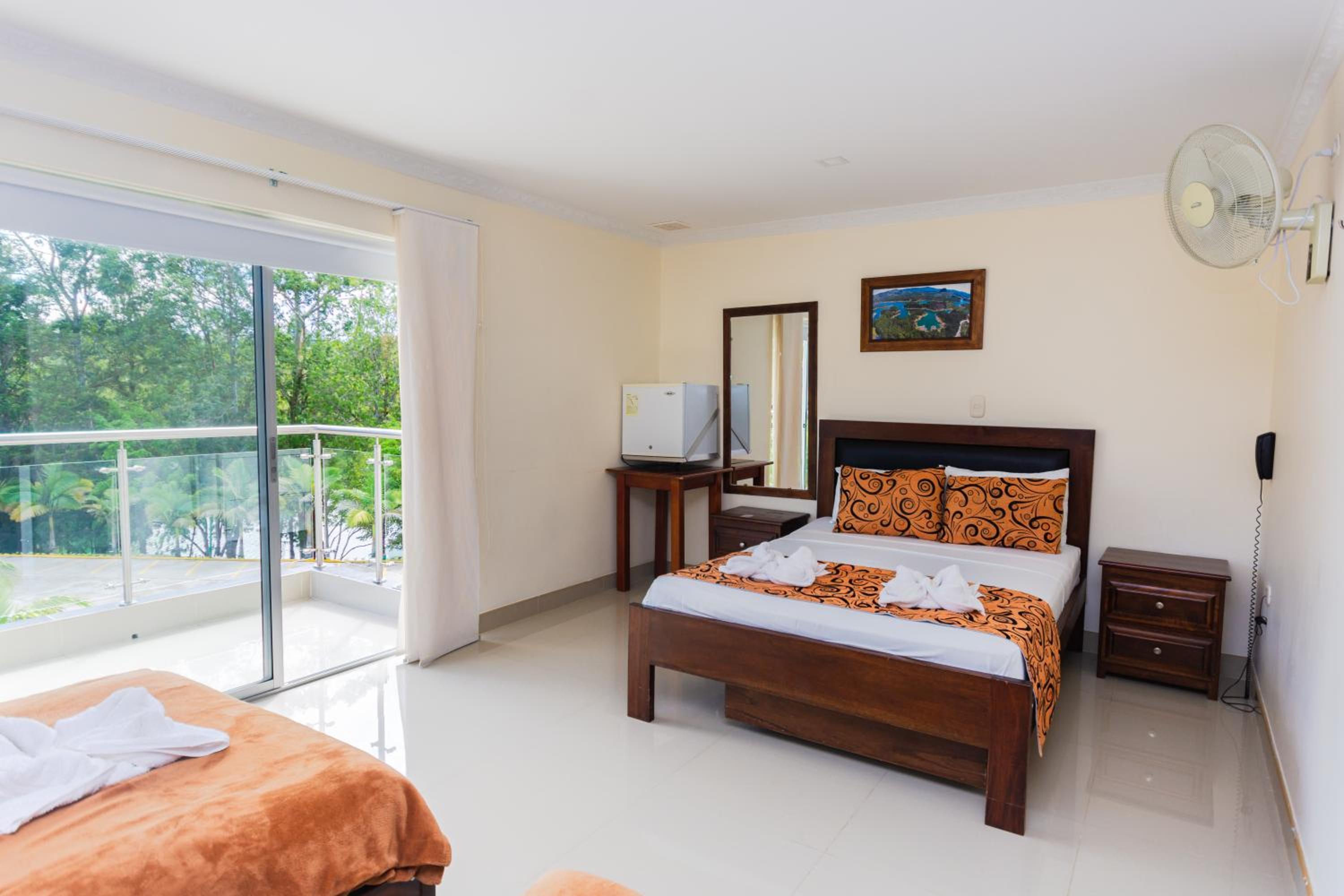Superior Quadruple Room - Photo 7