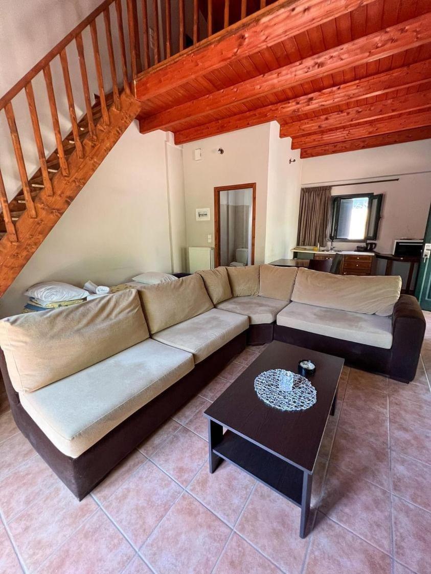 Quadruple Room with Mountain View - Photo 2